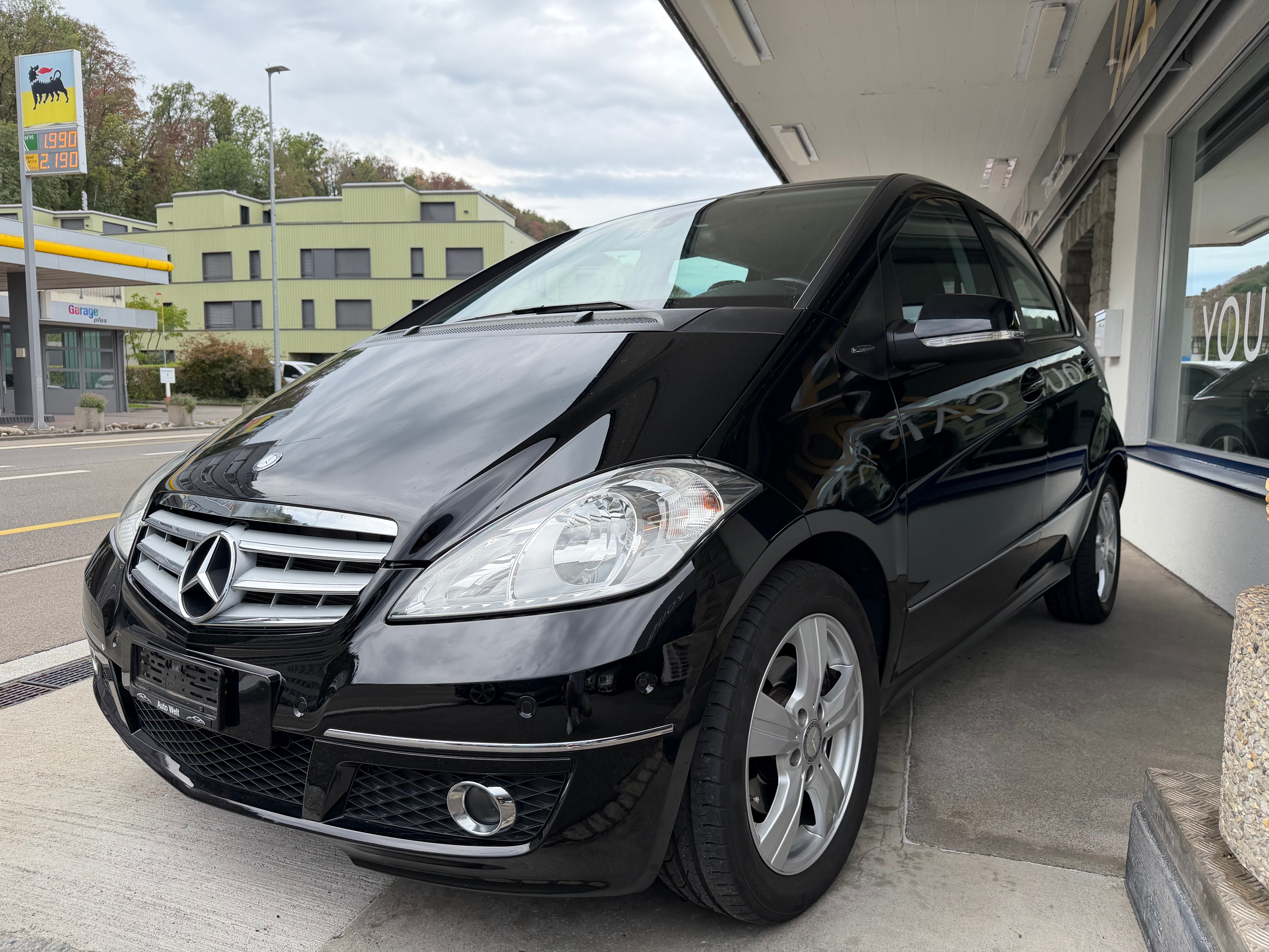 Car photo