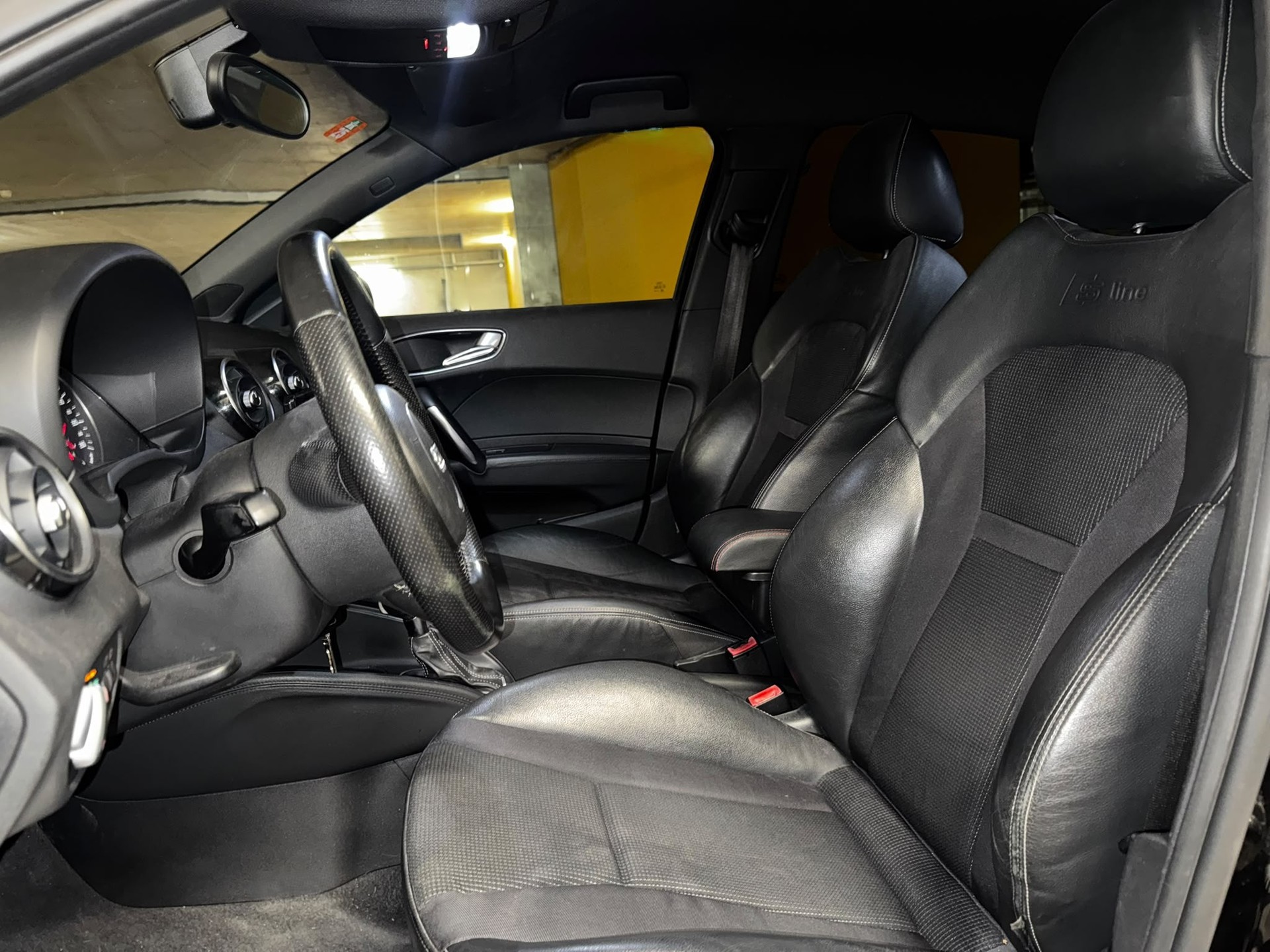 AUDI A1 Sportback Sport 1.4 TFSI Ambition S-tronic-image-9