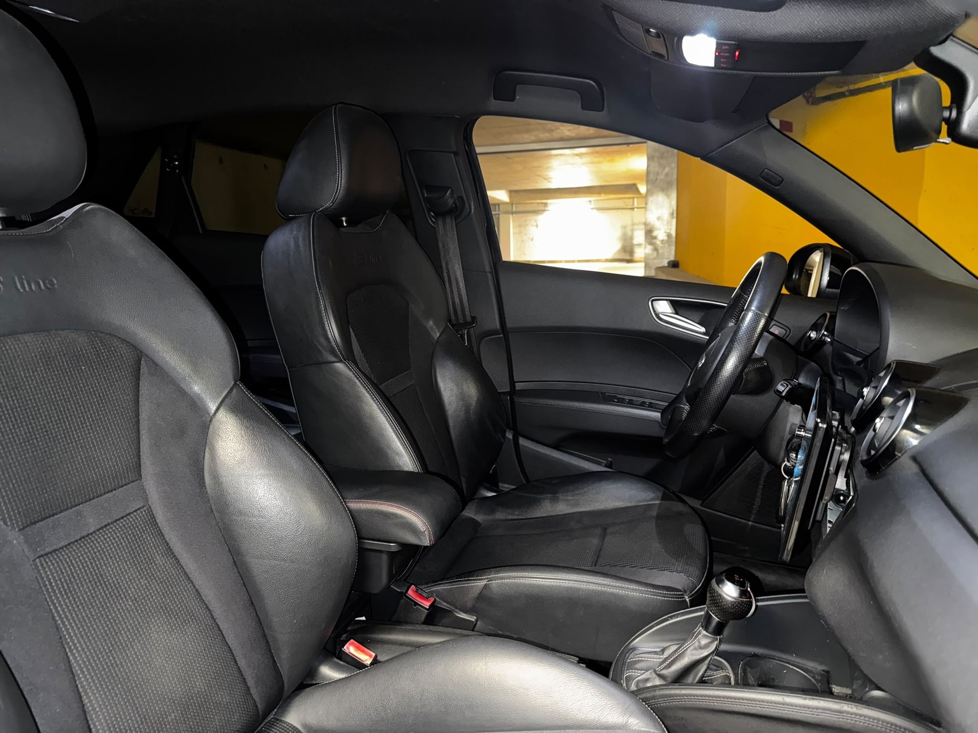 AUDI A1 Sportback Sport 1.4 TFSI Ambition S-tronic-image-13