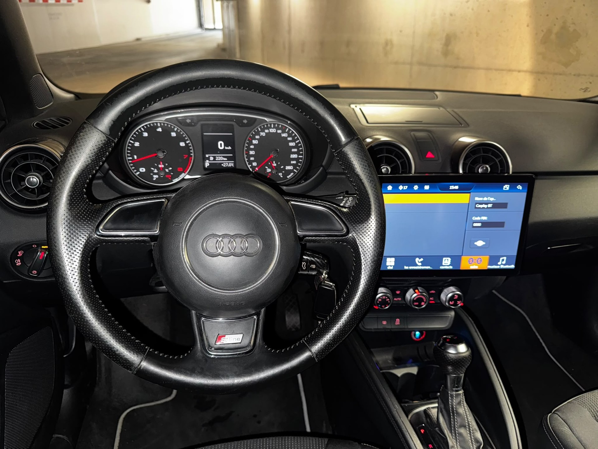 AUDI A1 Sportback Sport 1.4 TFSI Ambition S-tronic-image-11