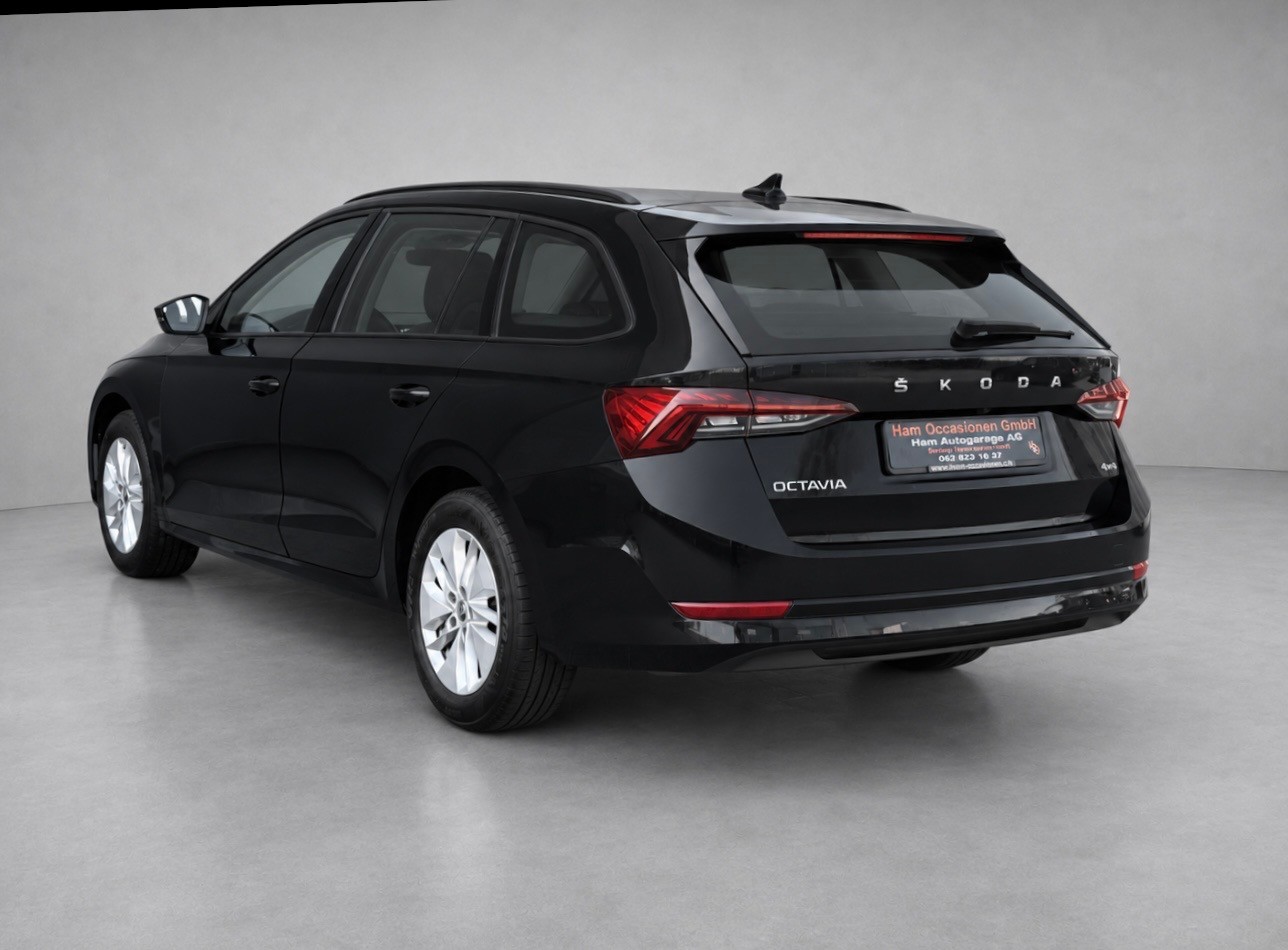 SKODA Octavia Combi 2.0 TDI DSG Ambition 4x4-image-2