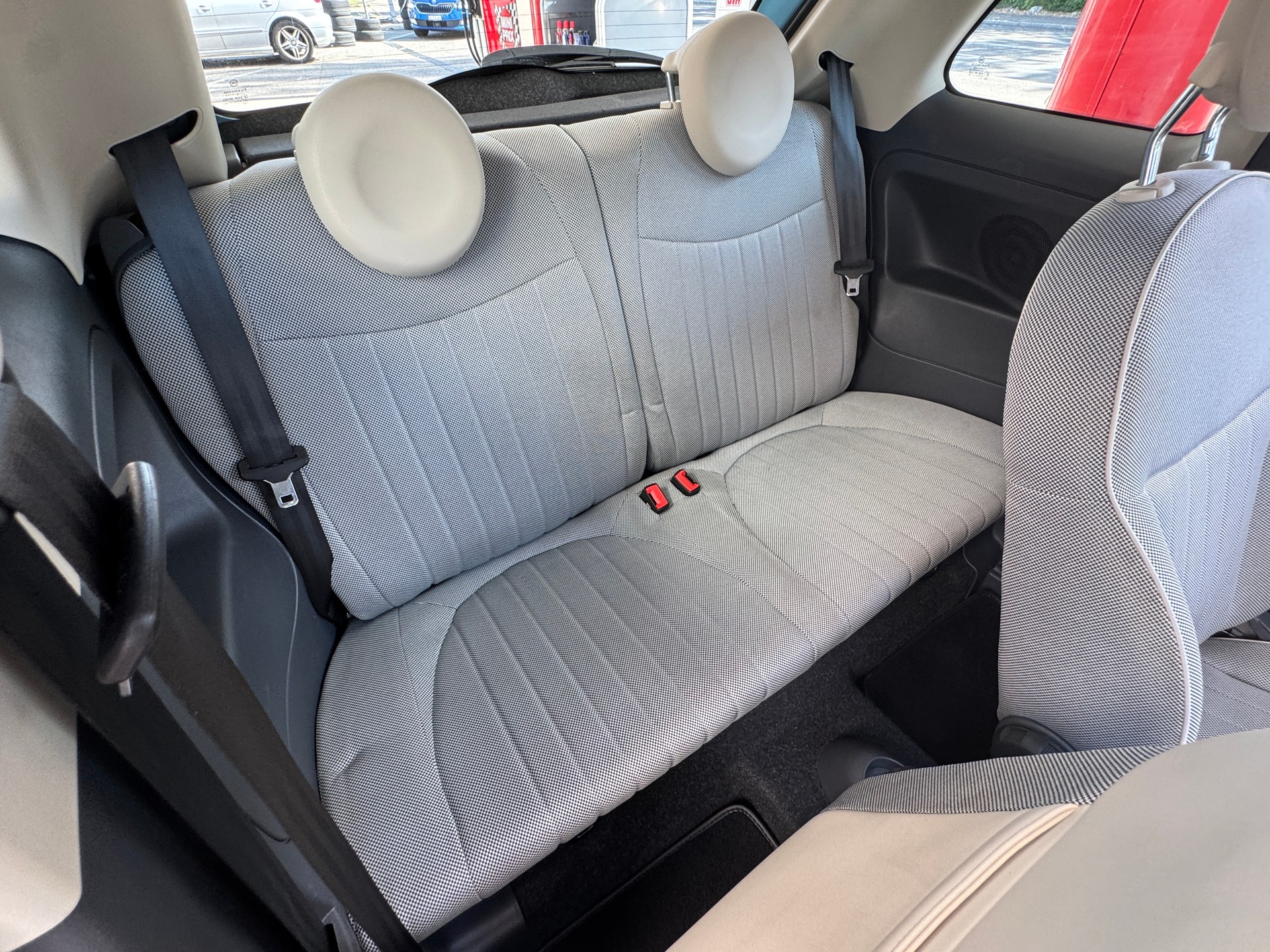 FIAT 500 1.2 Lounge-image-9