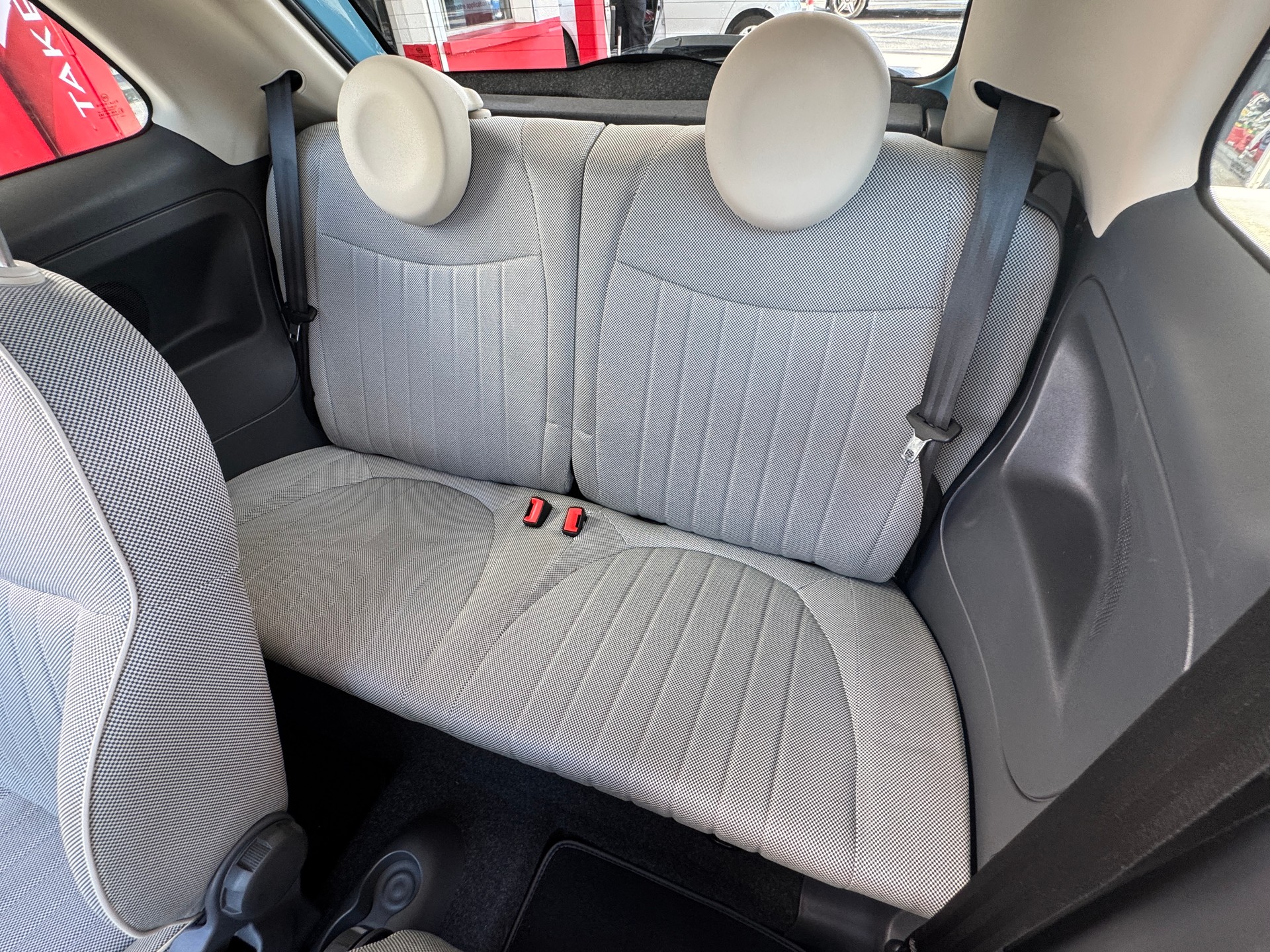 FIAT 500 1.2 Lounge-image-8