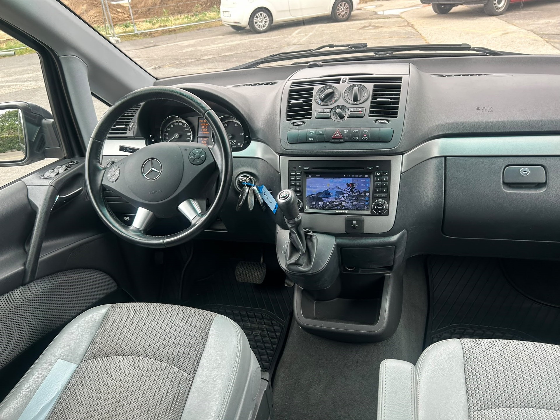 MERCEDES-BENZ Viano 2.2 CDI Blue Eff. Trend Ed. L 4Matic A-image-4