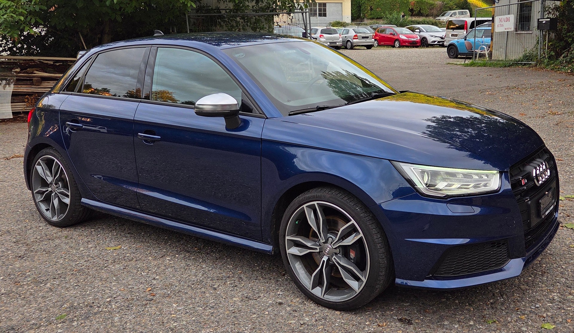 AUDI S1 Sportback 2.0 TFSI quattro-image-3