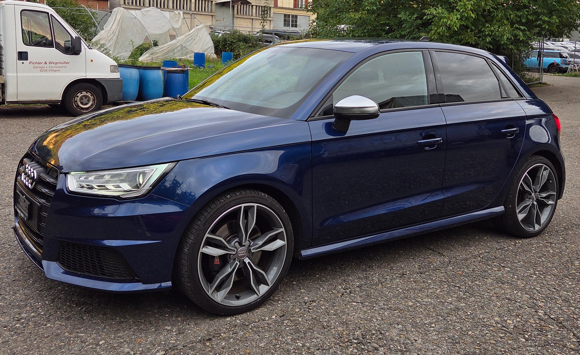 AUDI S1 Sportback 2.0 TFSI quattro-image-2