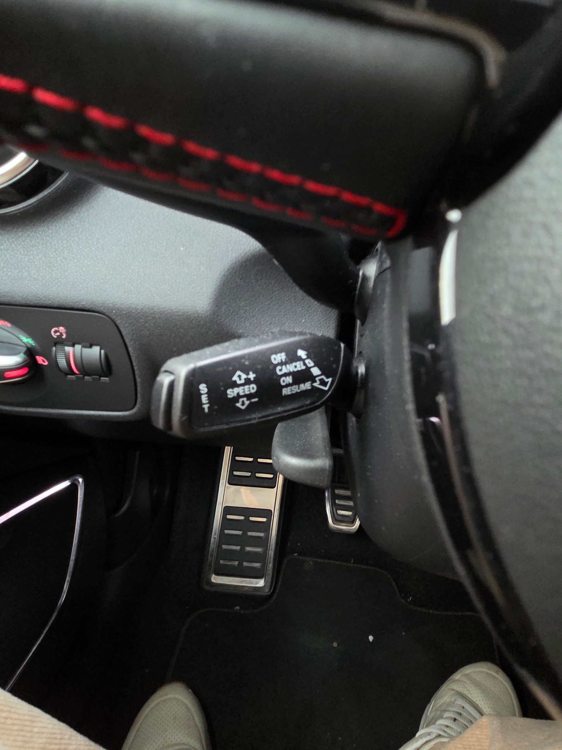 AUDI S1 Sportback 2.0 TFSI quattro-image-13