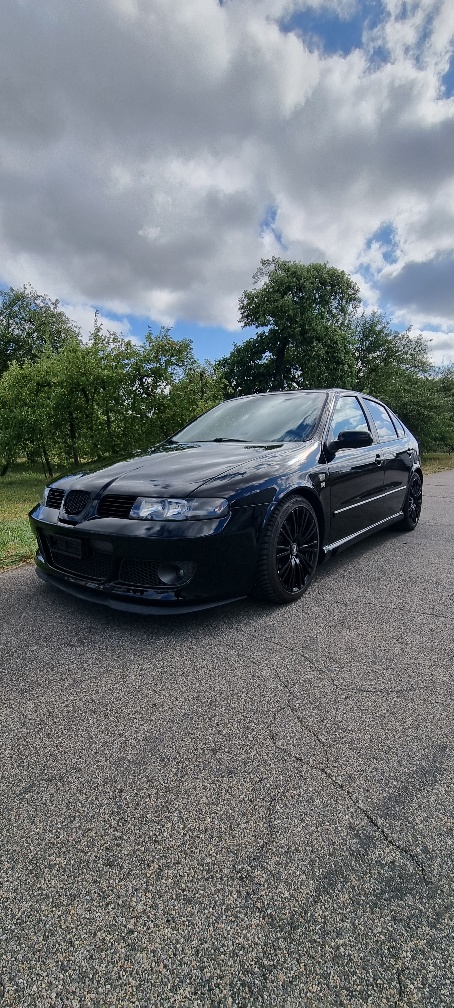 SEAT Leon 1.8 T Cupra R-image-0