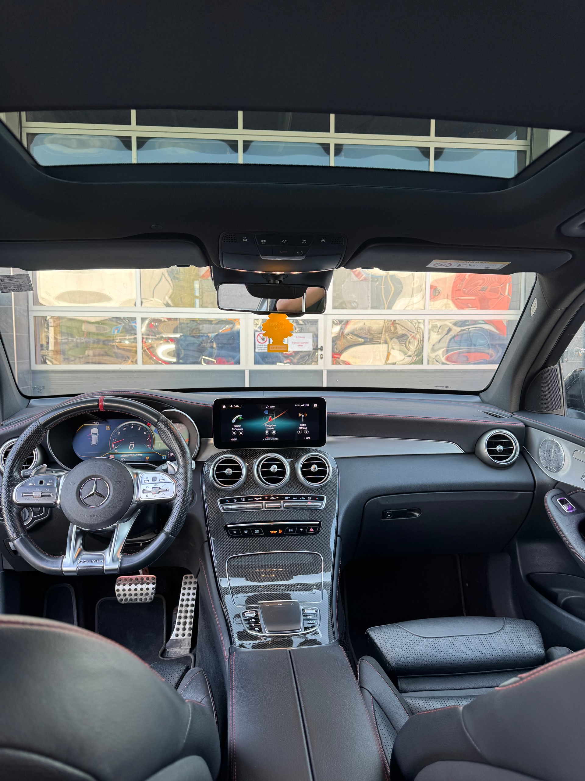 MERCEDES-BENZ GLC 43 AMG 4m-image-5