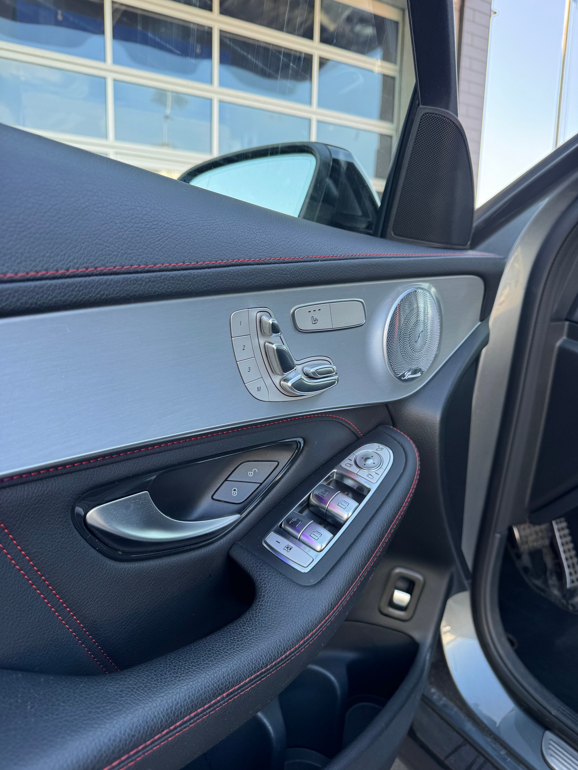 MERCEDES-BENZ GLC 43 AMG 4m-image-4