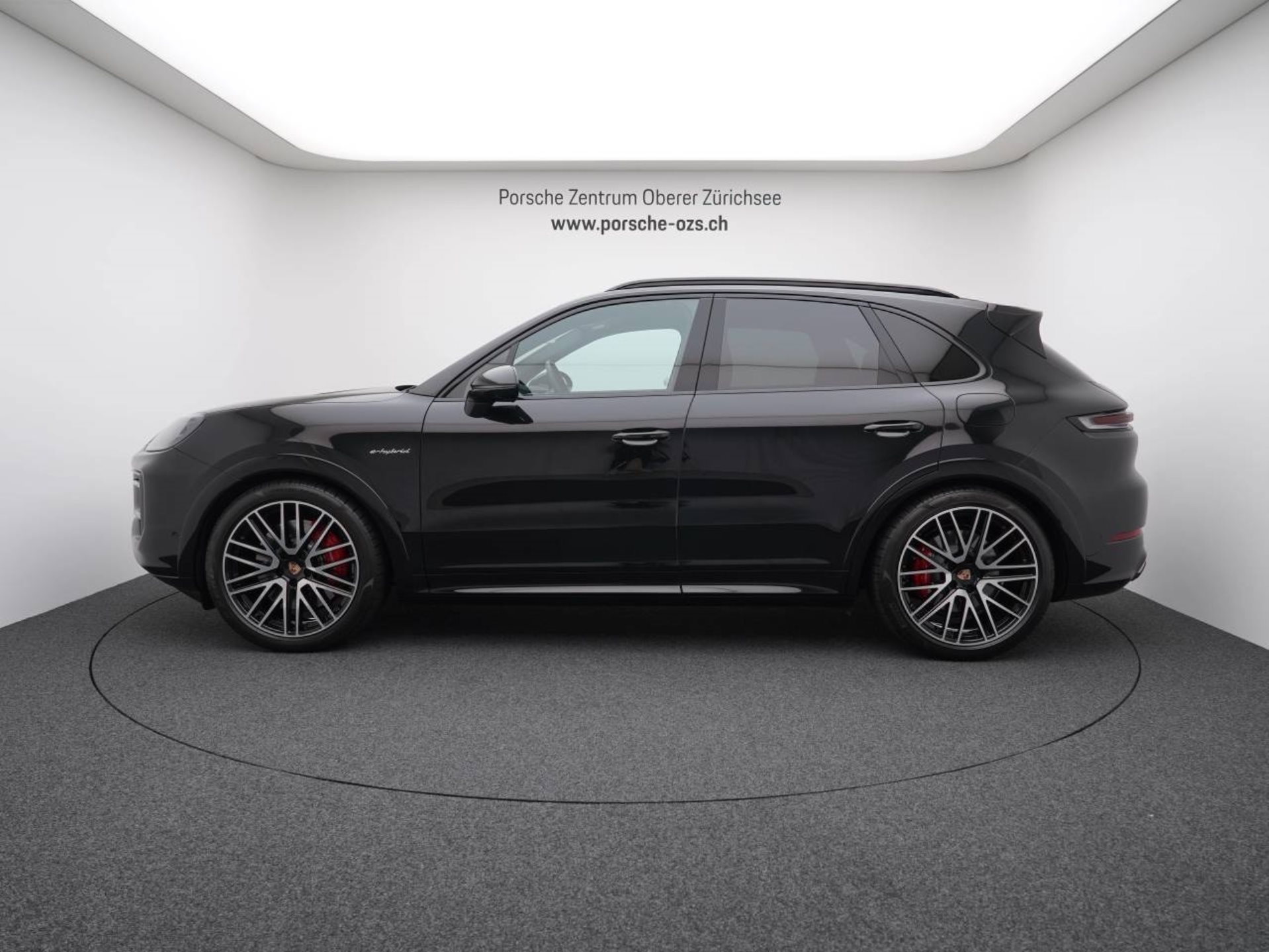 PORSCHE Cayenne S E-Hybrid Black Edition-image-1
