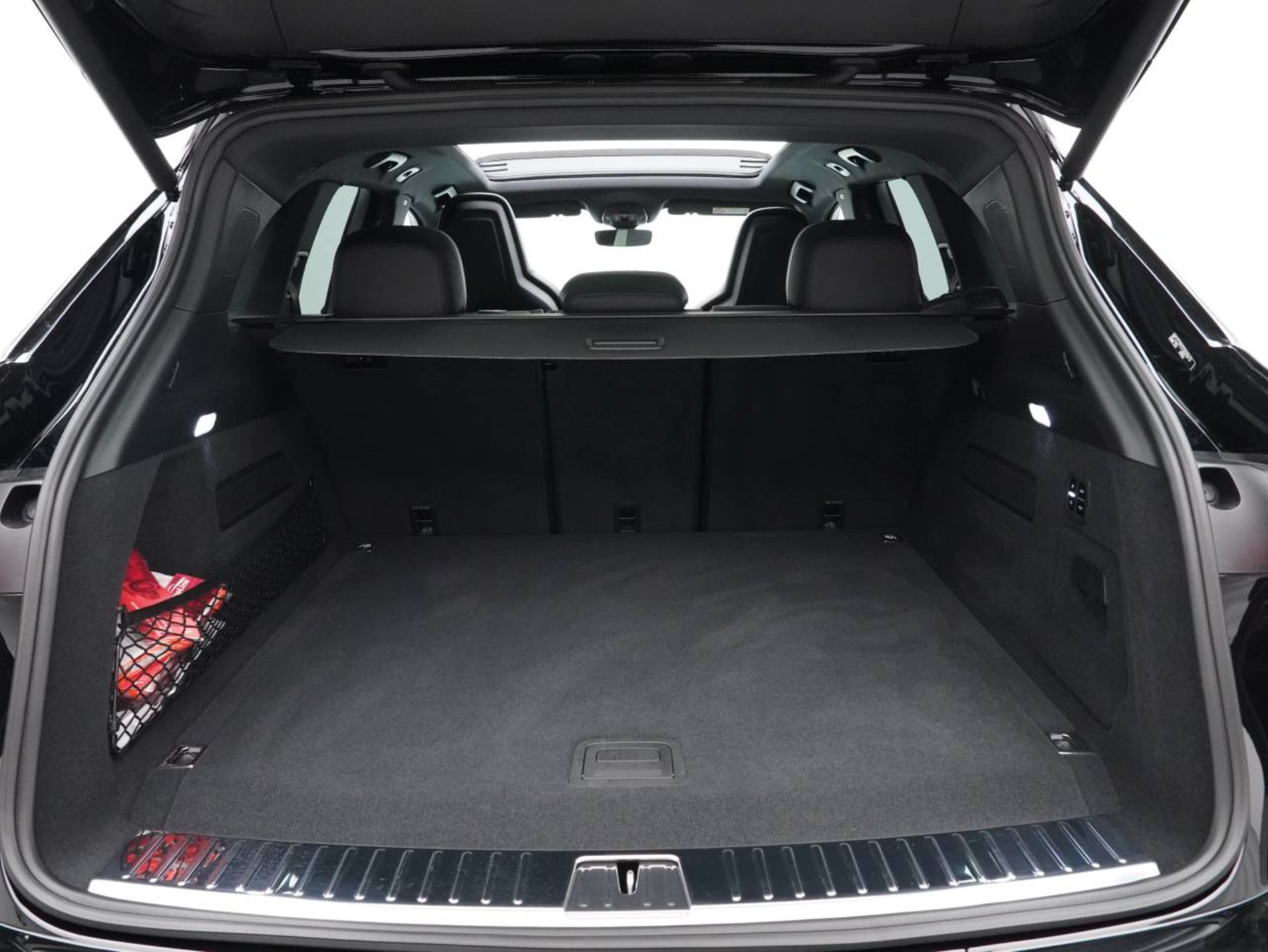PORSCHE Cayenne S E-Hybrid Black Edition-image-31