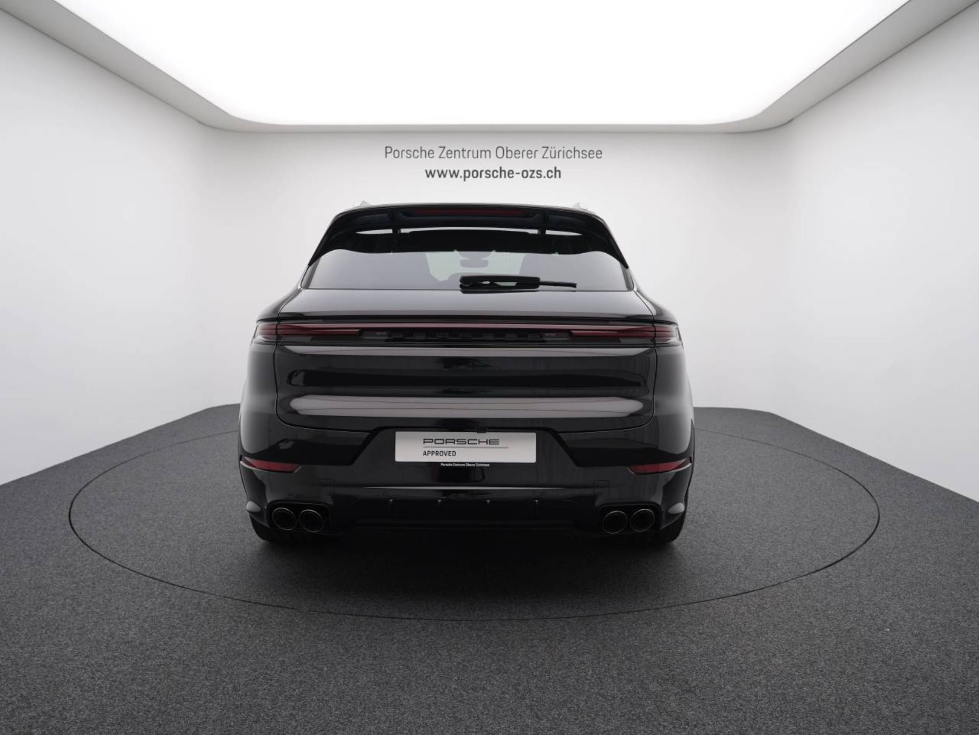 PORSCHE Cayenne S E-Hybrid Black Edition-image-5