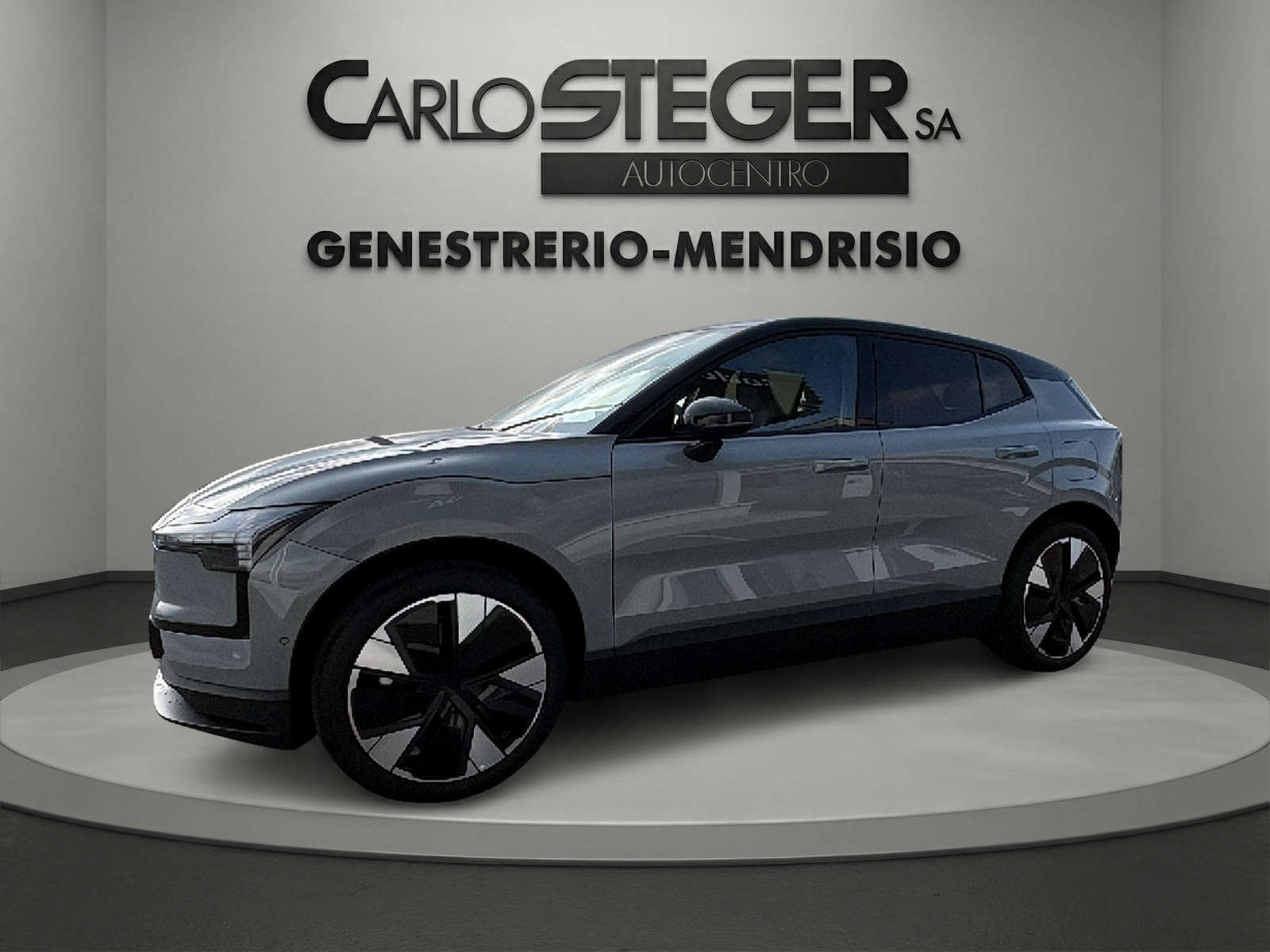 VOLVO EX30 P8 69 kWh AWD Ultra-image-0