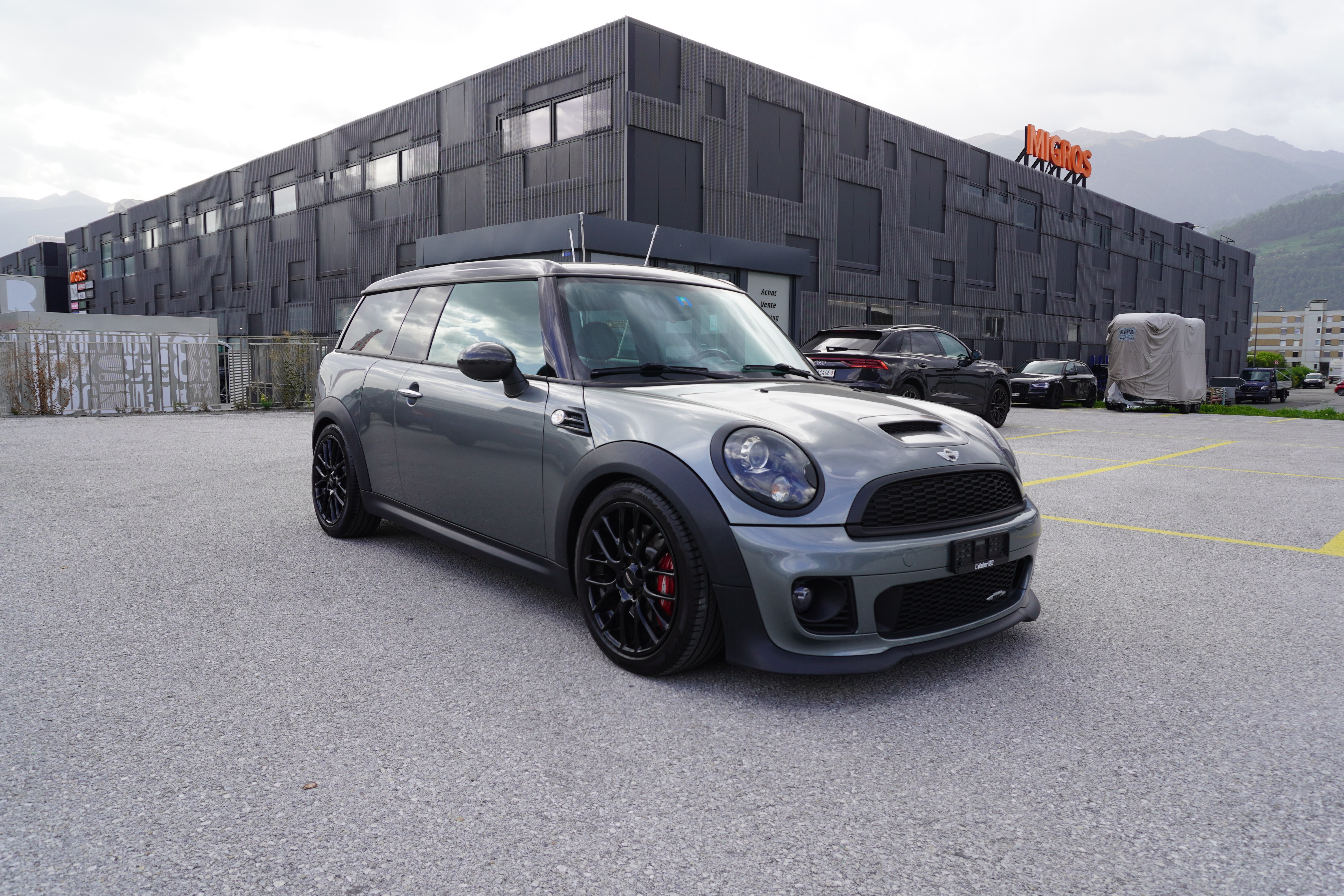 Car photo