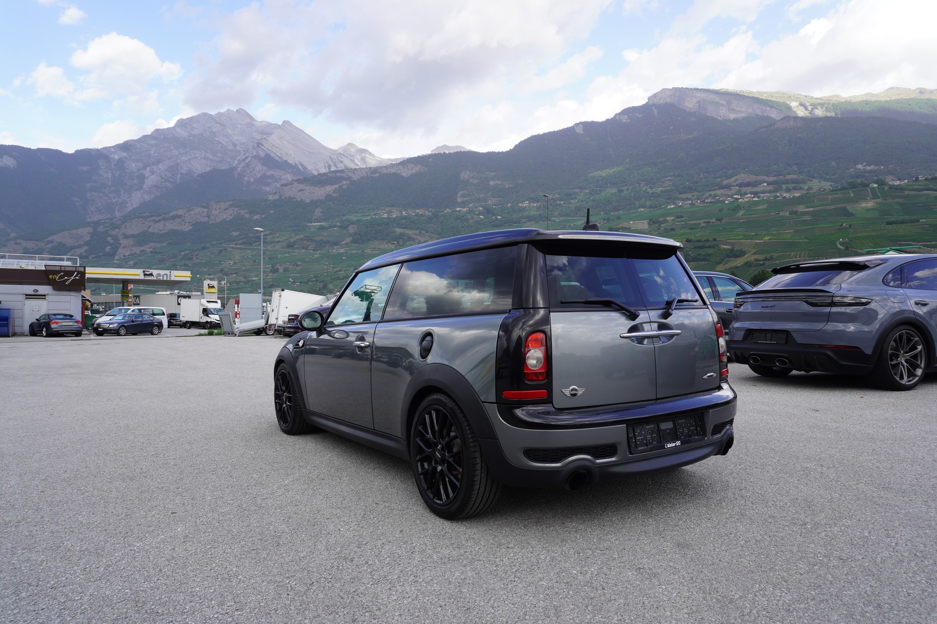 MINI Clubman Cooper John Cooper Works-image-2