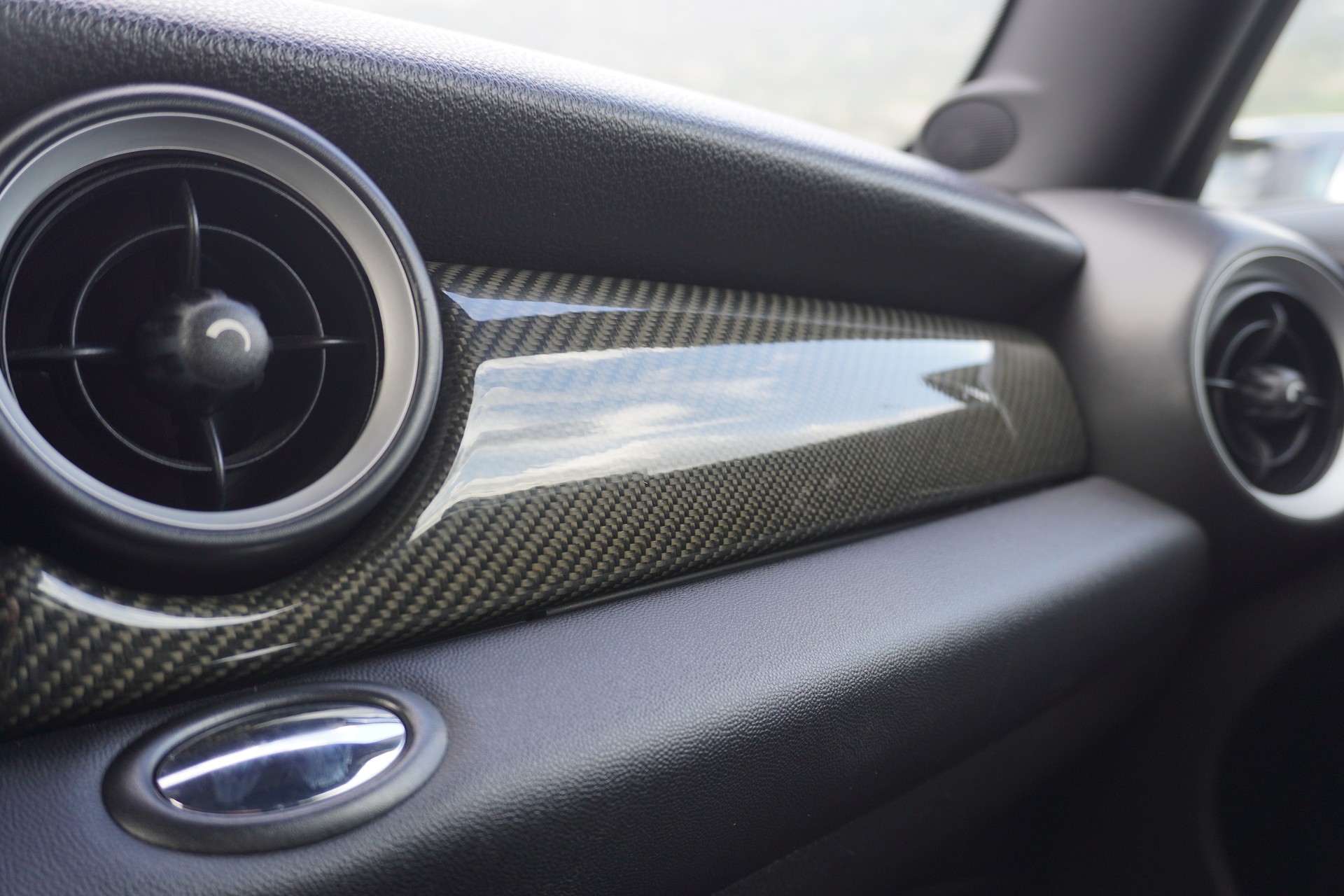 MINI Clubman Cooper John Cooper Works-image-15