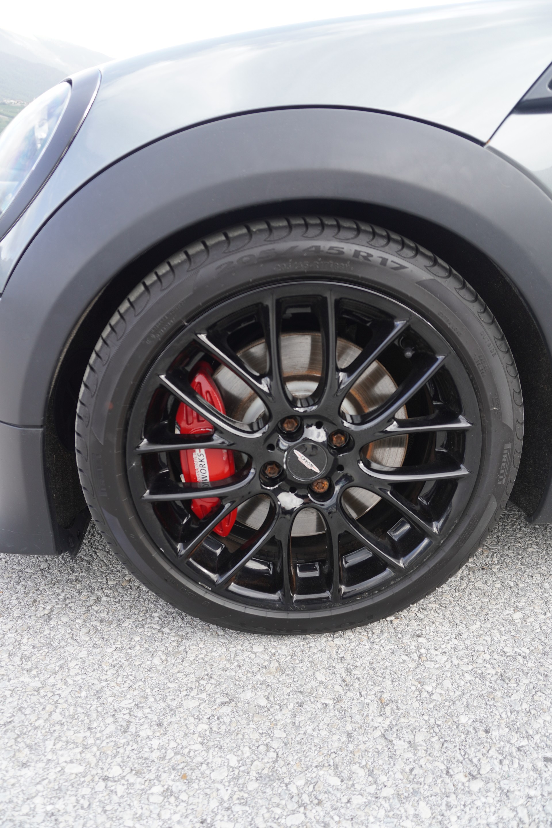 MINI Clubman Cooper John Cooper Works-image-4