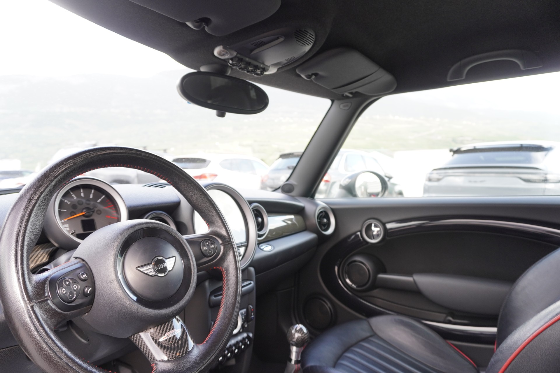MINI Clubman Cooper John Cooper Works-image-12