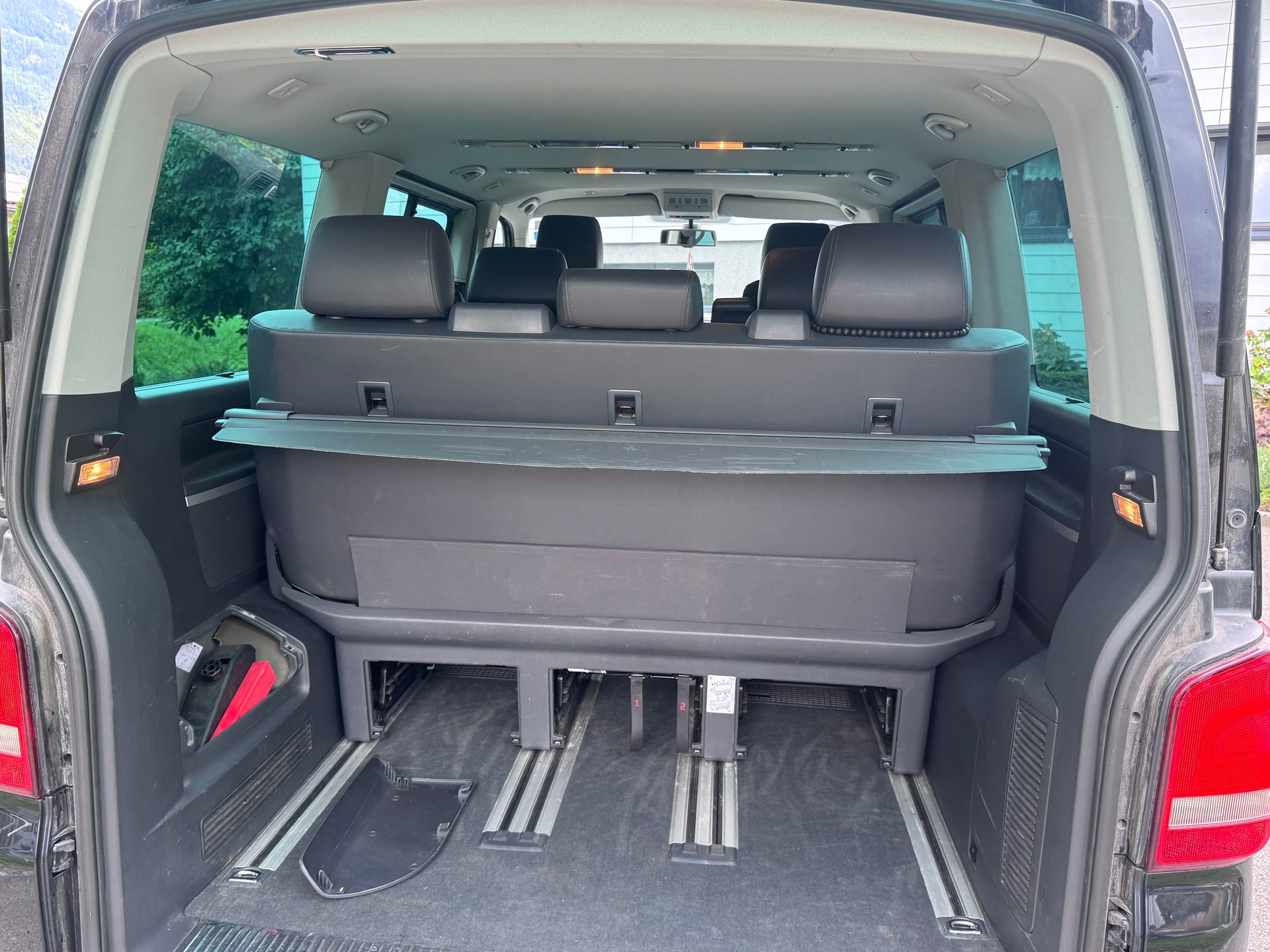 VW 2.0 TDI 180 BMT Premium DSG 4m-image-5