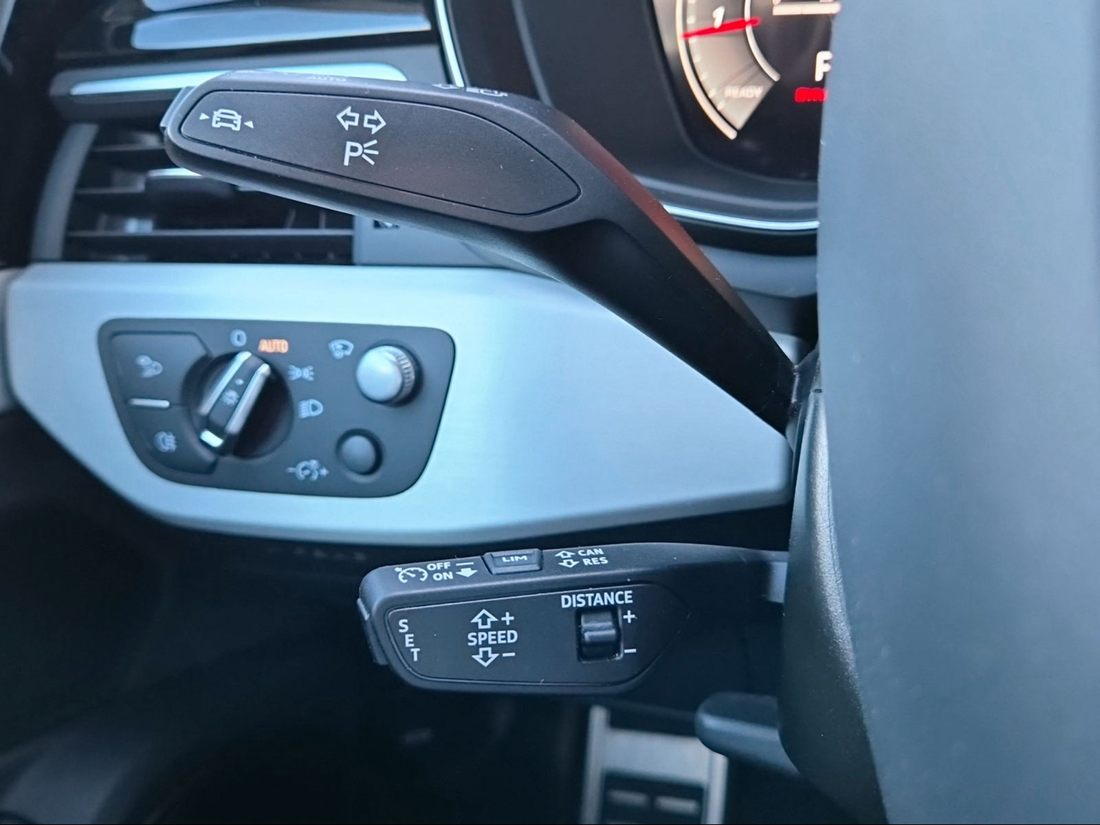 AUDI S5 Cabriolet 3.0 TFSI quattro tiptronic "Competition Plus" Progressivrot Metallic-image-15