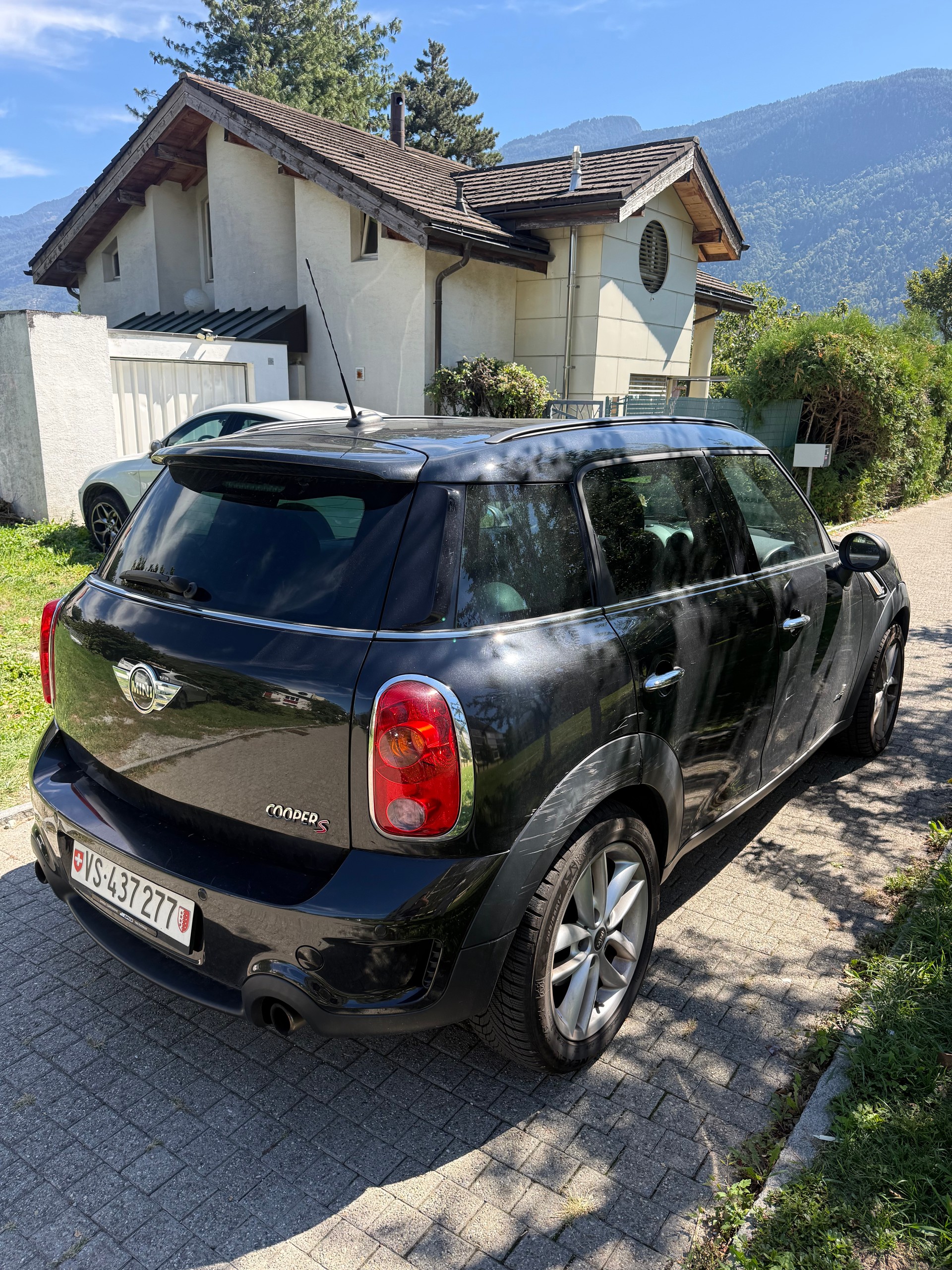 MINI Countryman Cooper S ALL4 Steptronic-image-3