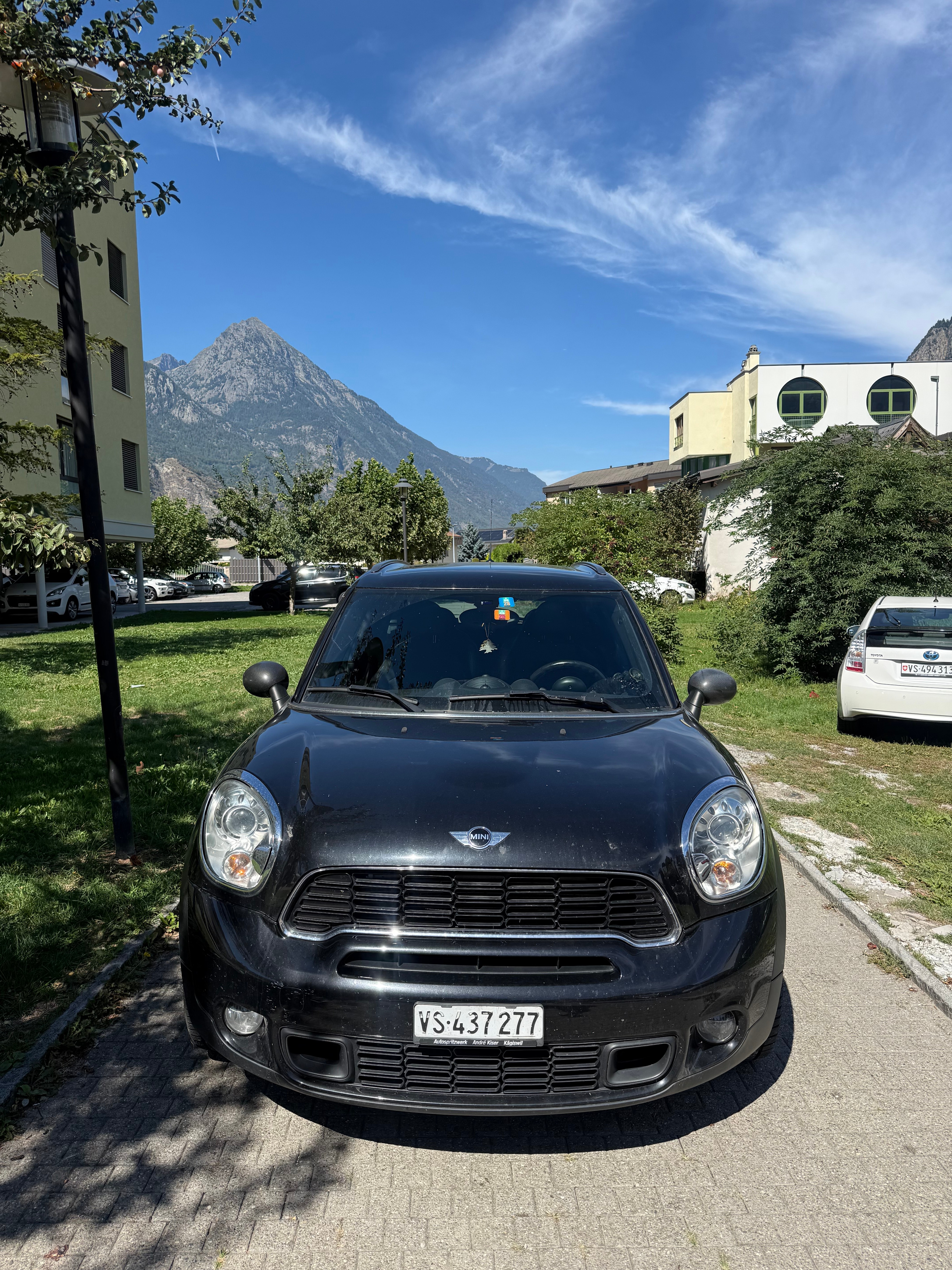 Car photo
