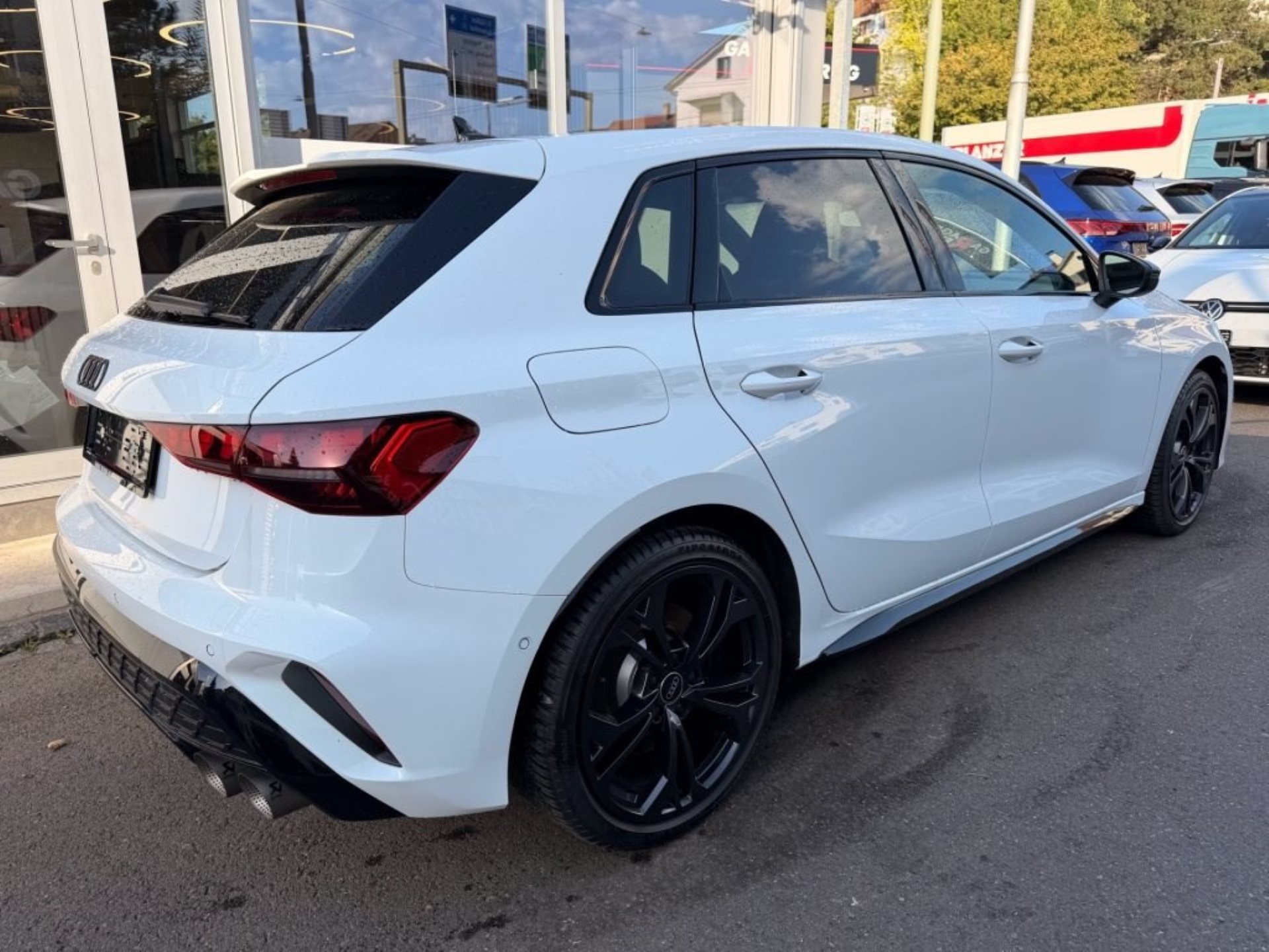 AUDI S3 SPORTBACK 2.0 TFSI QUATTRO *** FACELIFT & AKRAPOVIC ABGAS ***-image-3