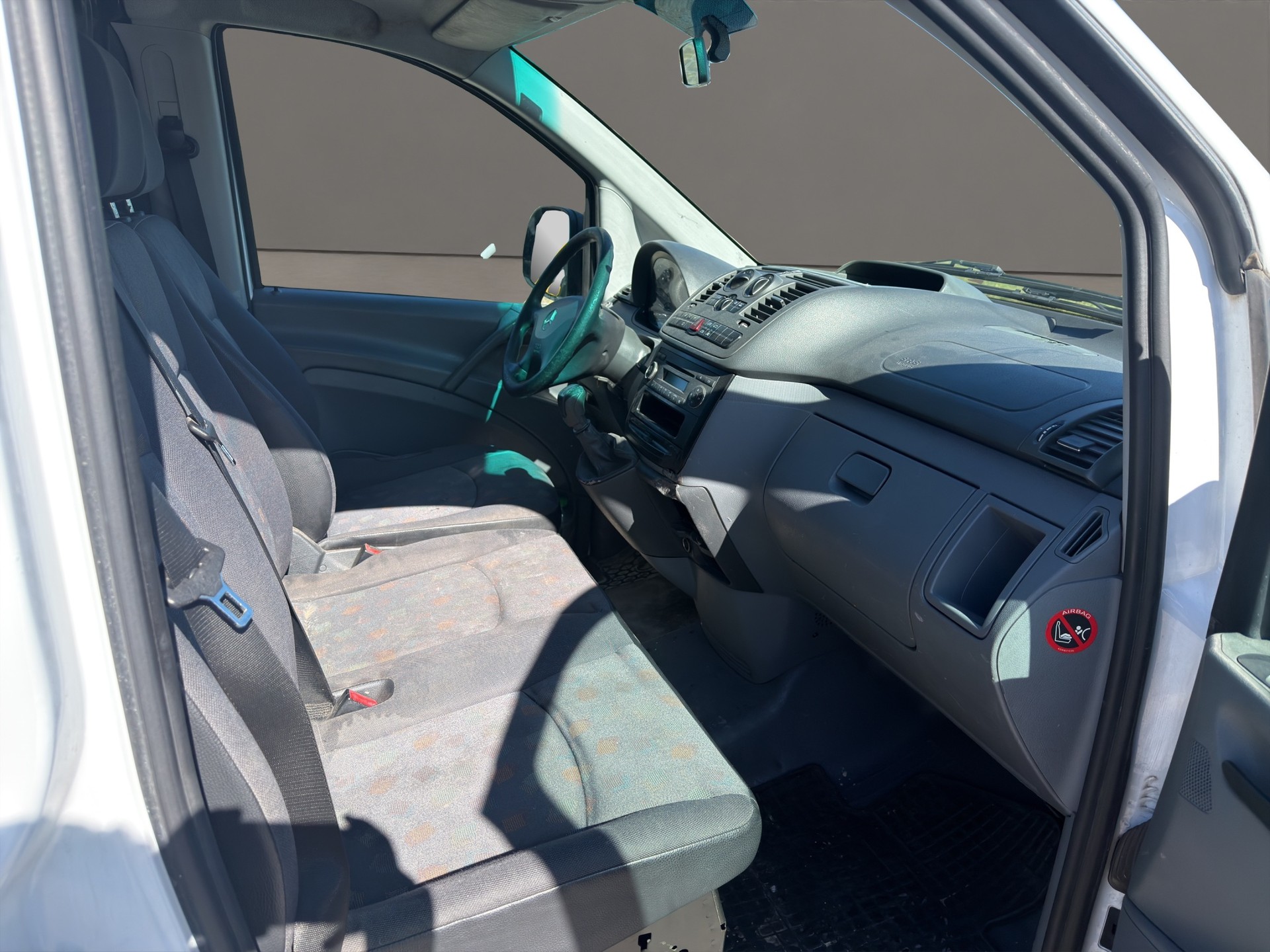 MERCEDES-BENZ Vito 111 CDI-image-8