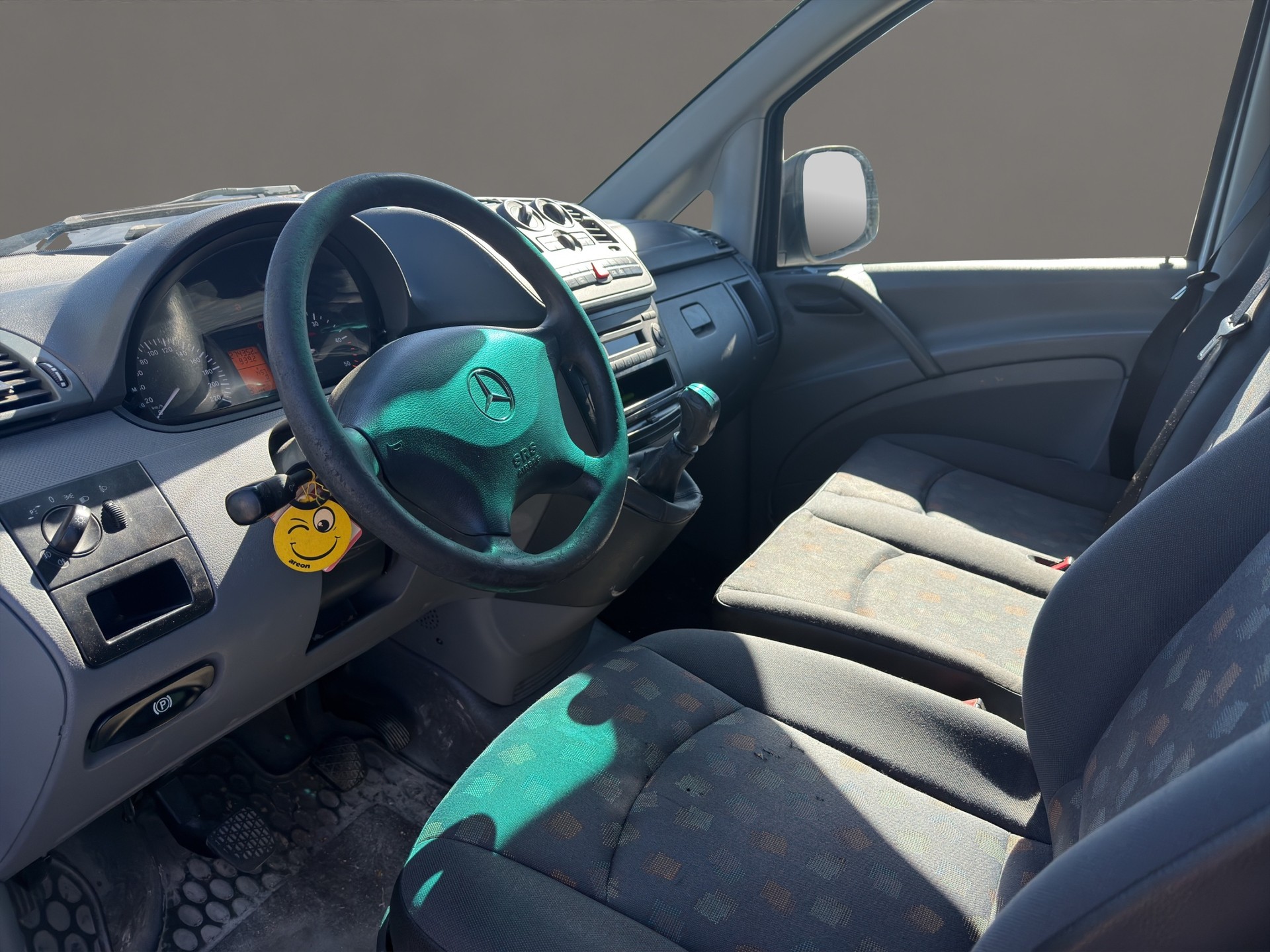 MERCEDES-BENZ Vito 111 CDI-image-9