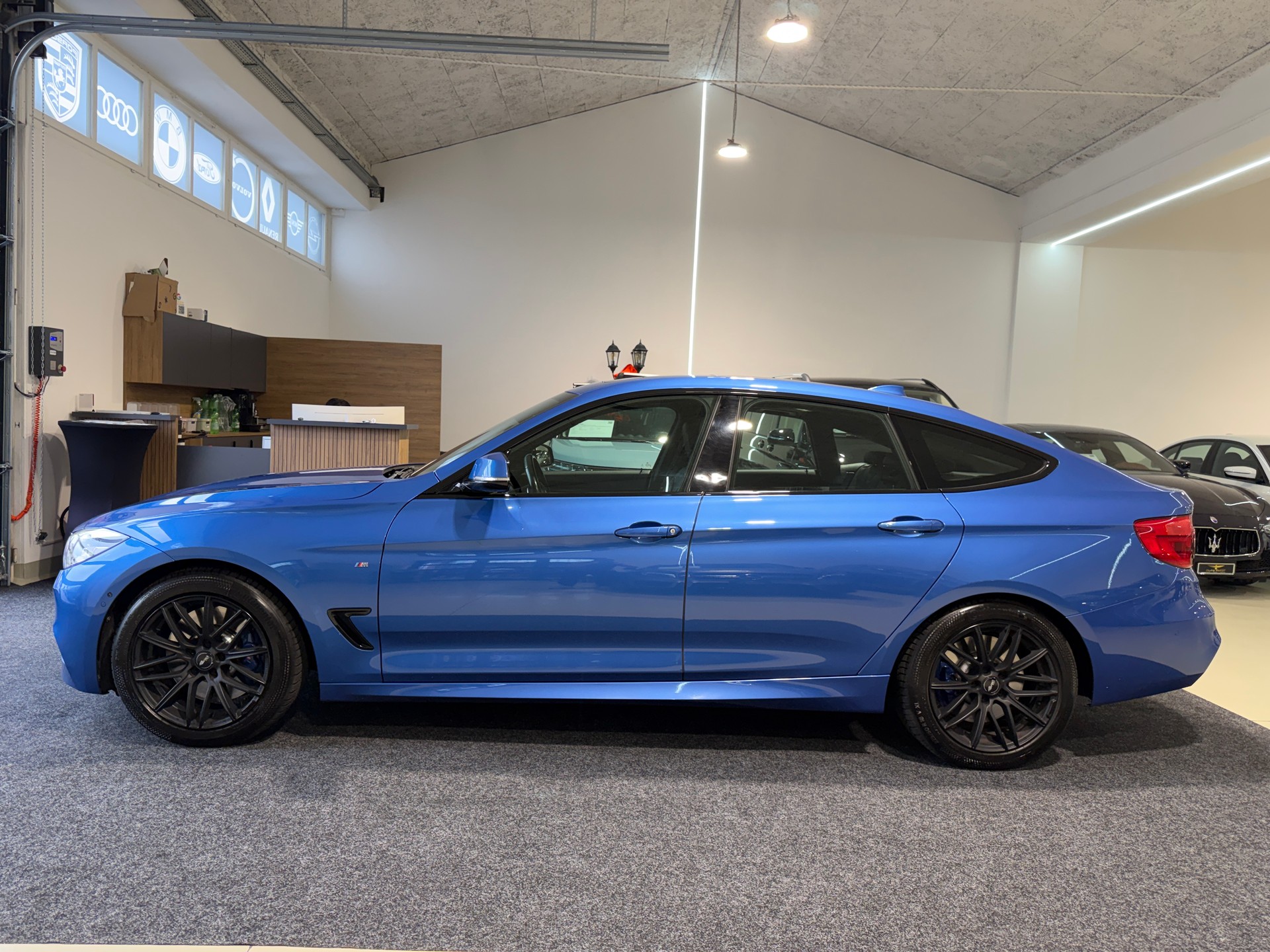 BMW 335d GT xDrive M Sport Steptronic-image-3