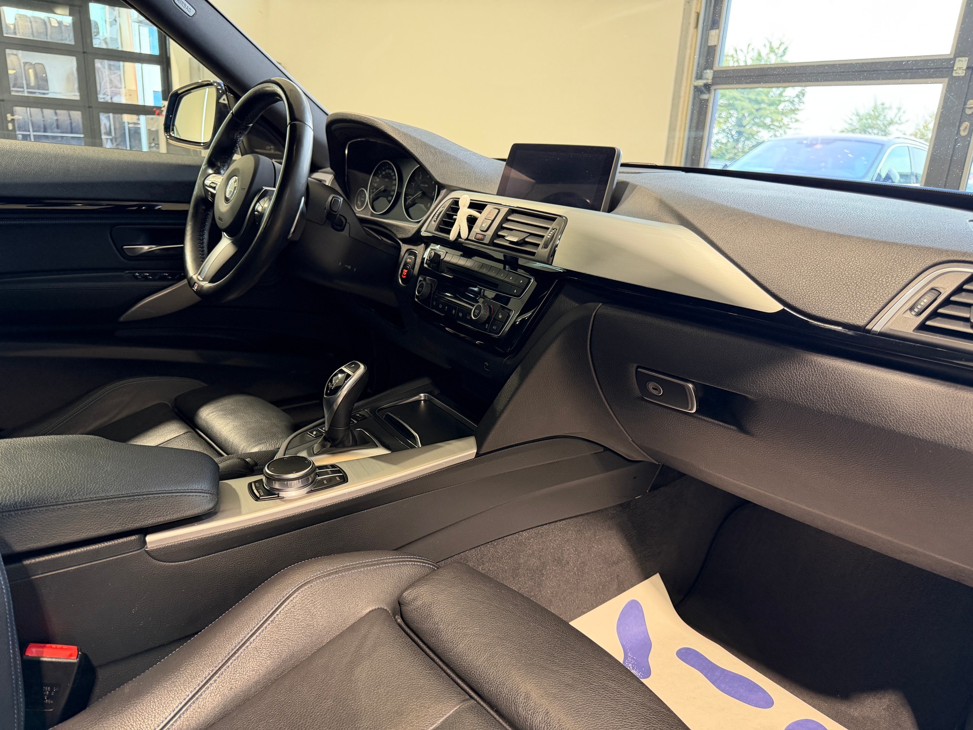 BMW 335d GT xDrive M Sport Steptronic-image-12