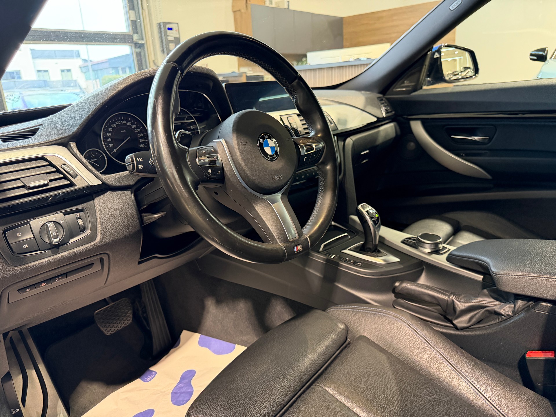 BMW 335d GT xDrive M Sport Steptronic-image-13