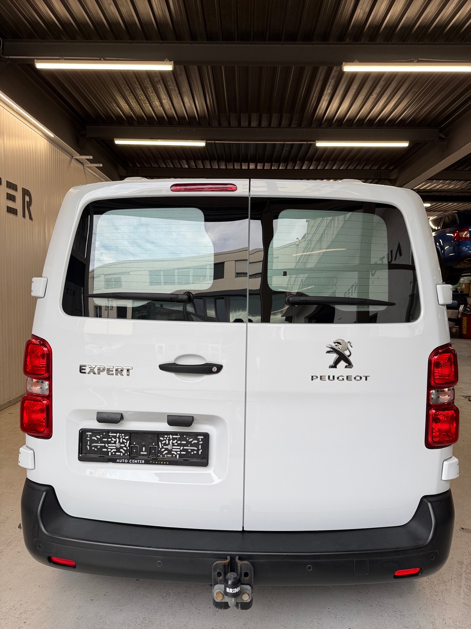 PEUGEOT Expert 1.5 BlueHDi 100 S&S Standard-image-3