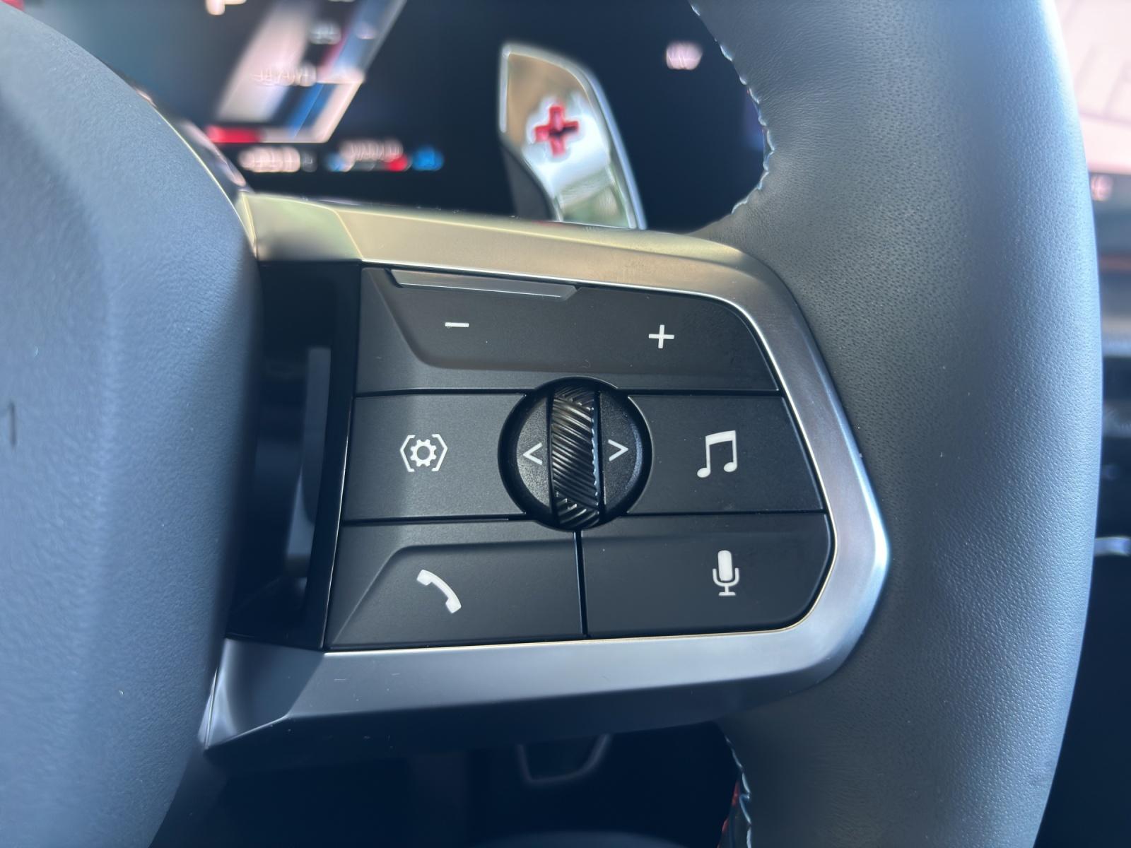 BMW X2 xDrive M35i-image-9