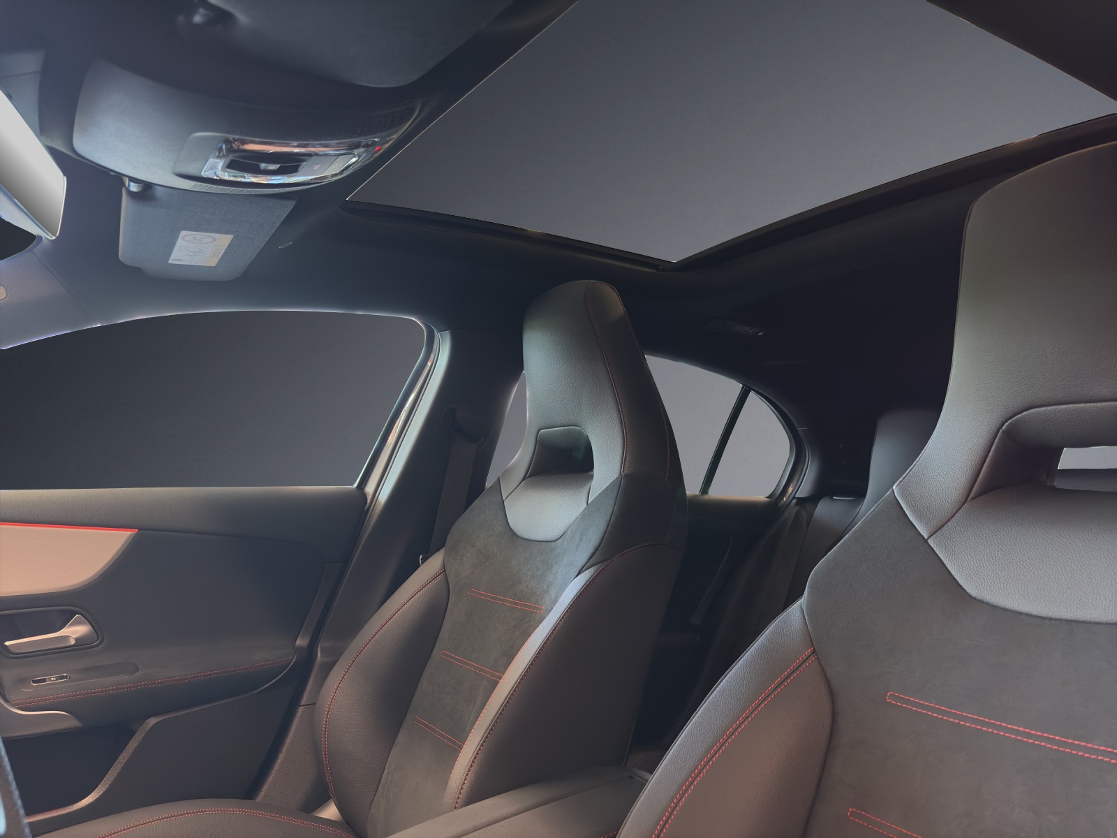 MERCEDES-BENZ A250 4MATIC Berline Compacte-image-12
