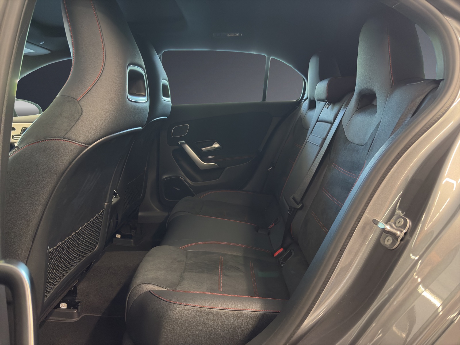 MERCEDES-BENZ A250 4MATIC Berline Compacte-image-11