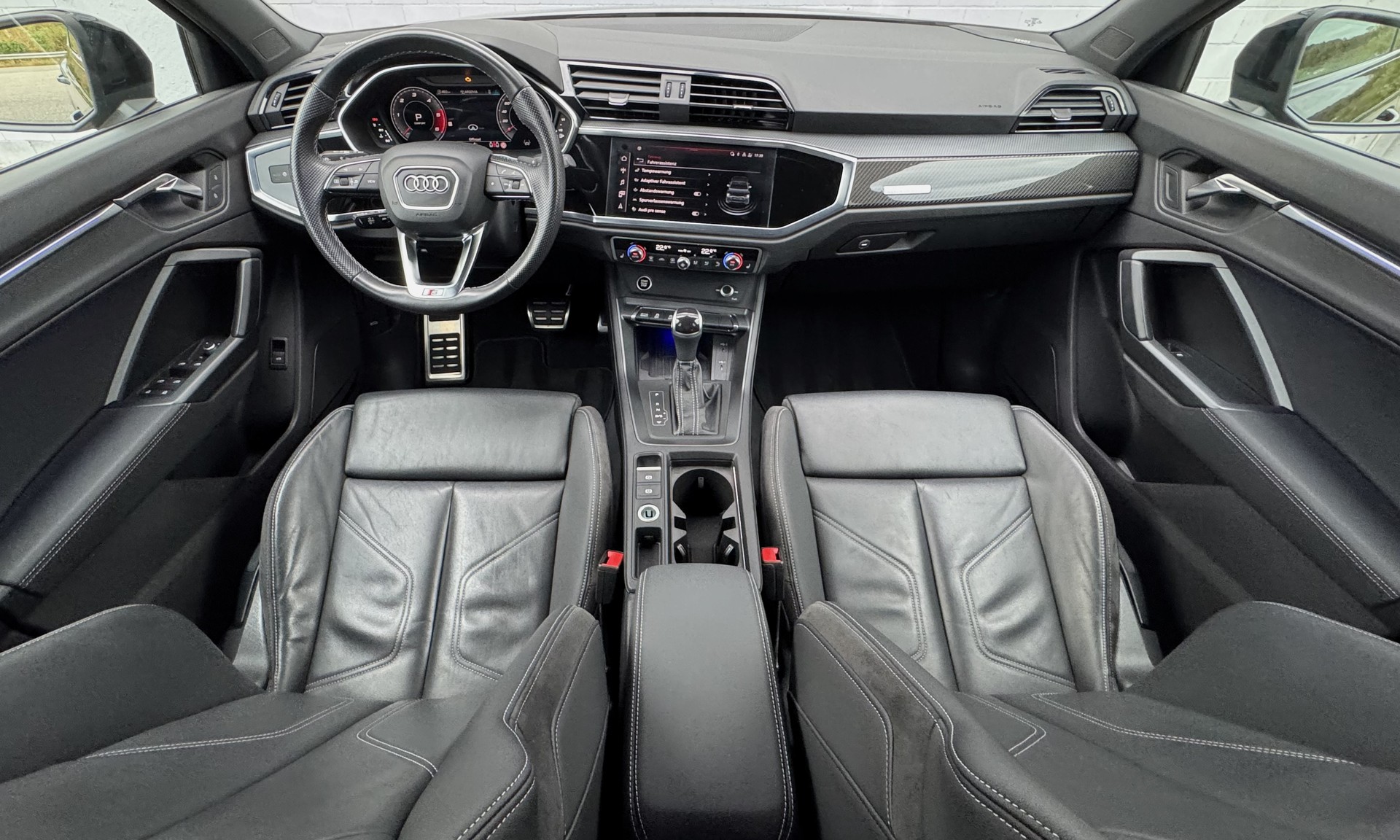AUDI Q3 Sportback 40 TDI S line quattro Attraction S-tronic CH FZ | Gratis Service & Service gepflegt | 1 Hand FZ-image-6