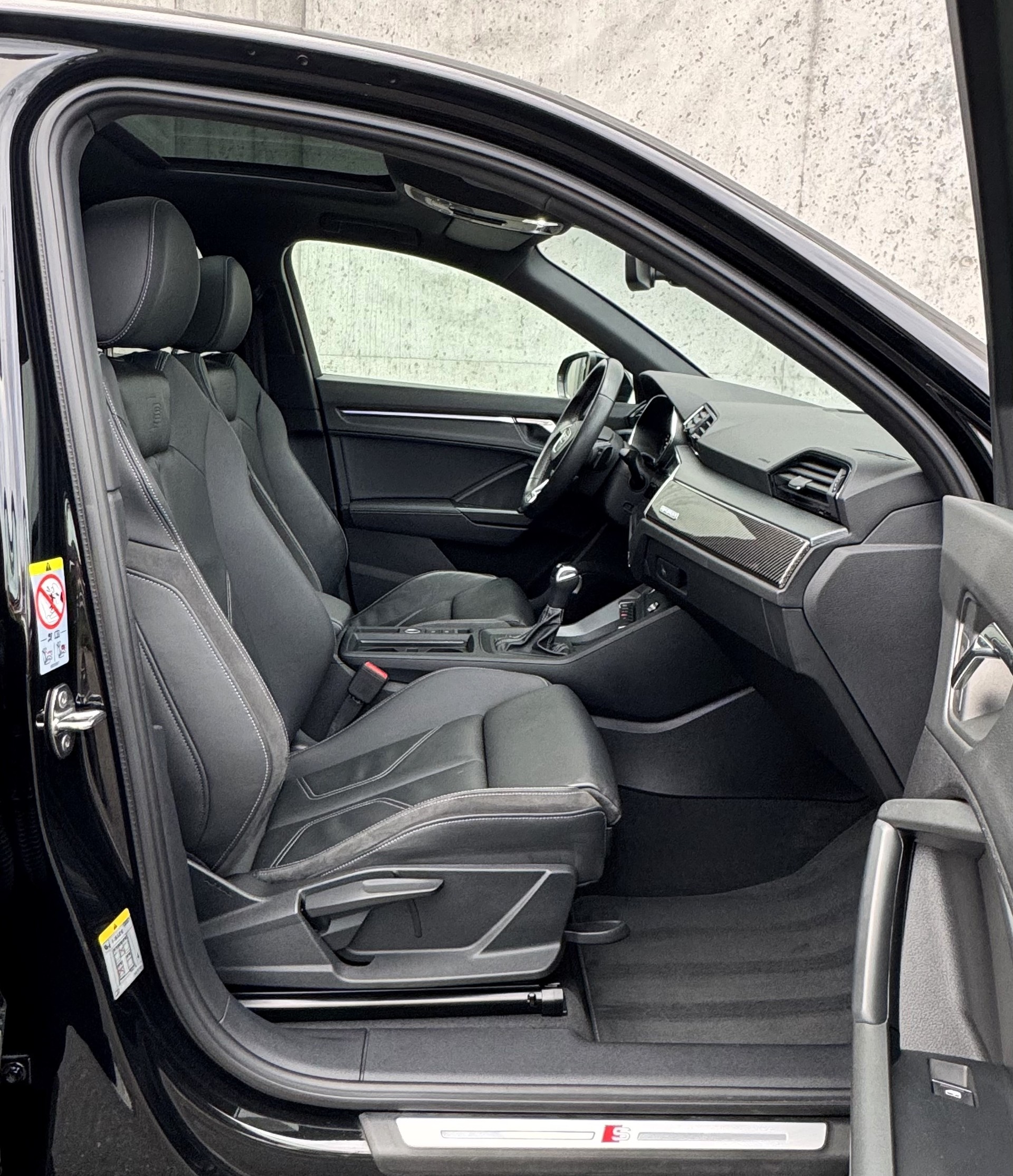 AUDI Q3 Sportback 40 TDI S line quattro Attraction S-tronic CH FZ | Gratis Service & Service gepflegt | 1 Hand FZ-image-14