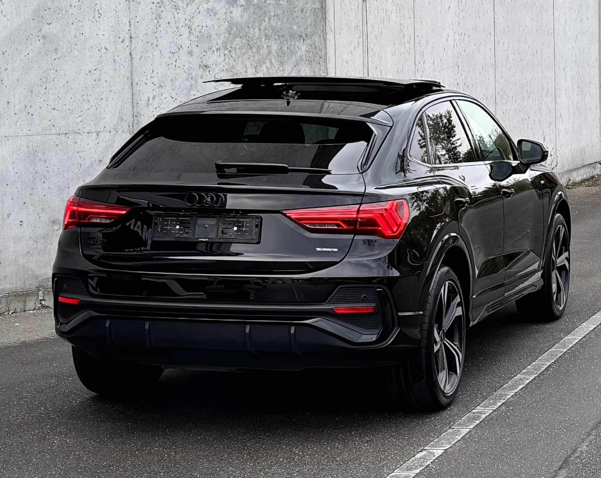 AUDI Q3 Sportback 40 TDI S line quattro Attraction S-tronic CH FZ | Gratis Service & Service gepflegt | 1 Hand FZ-image-11