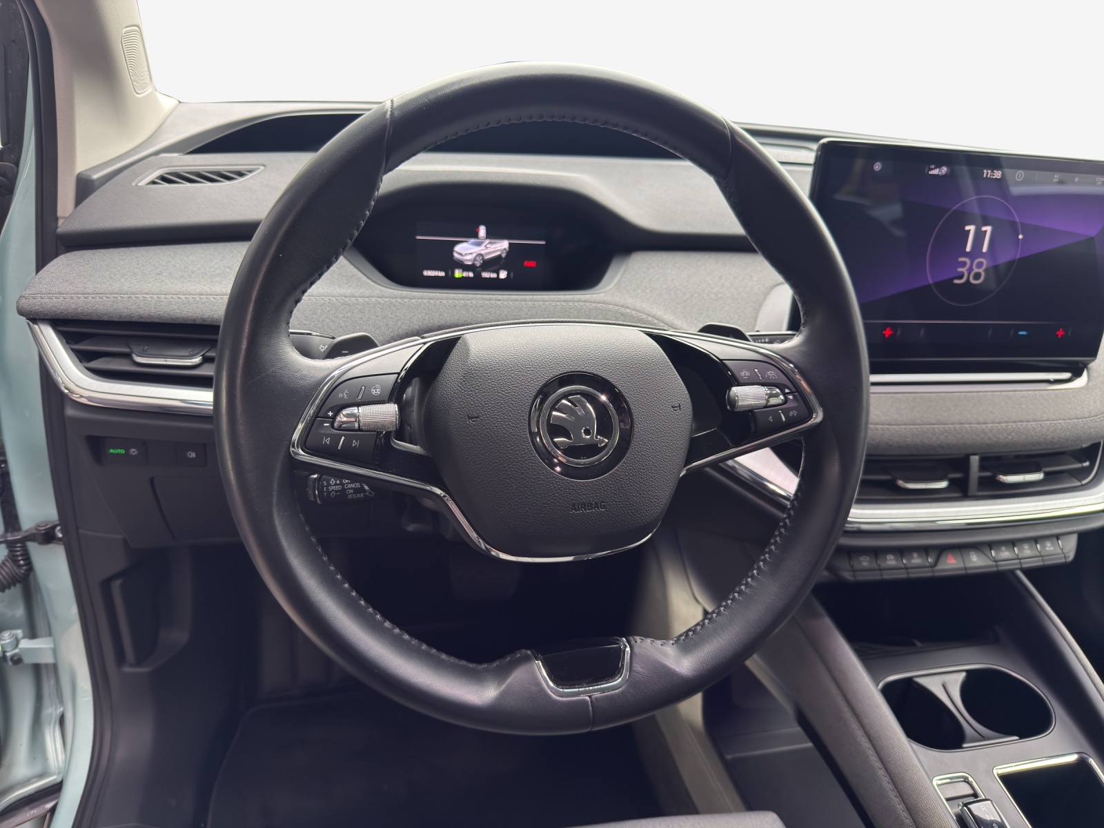SKODA Enyaq iV 80-image-9