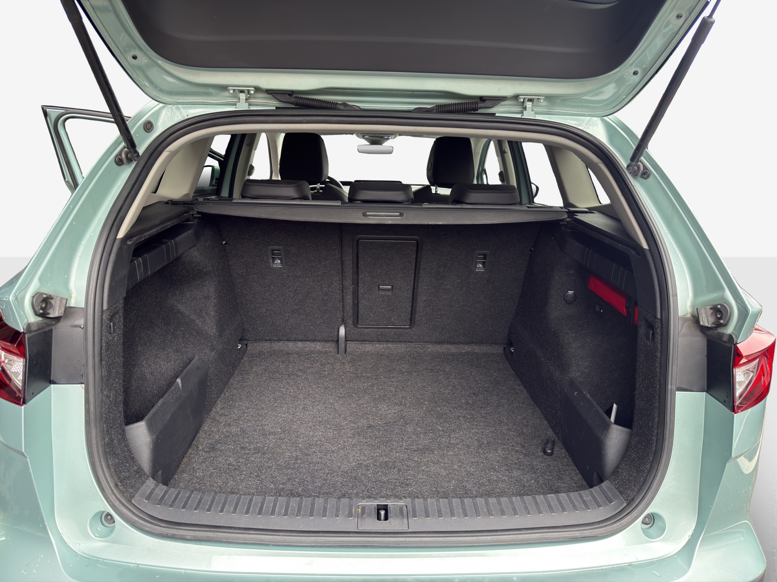 SKODA Enyaq iV 80-image-12