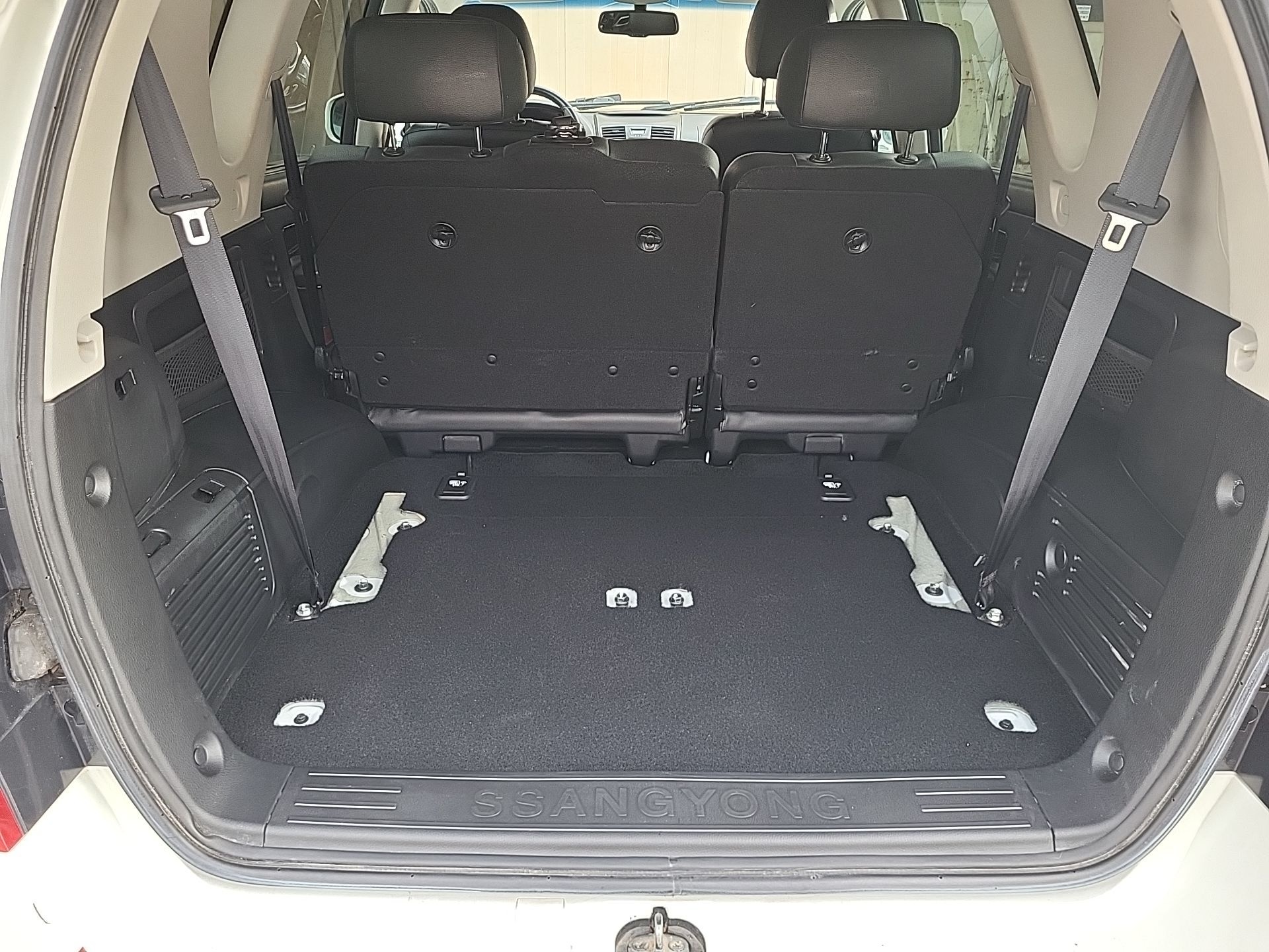 KGM-SsangYong Rexton RX200 e-XDi Sapphire 4WD Automatic-image-15