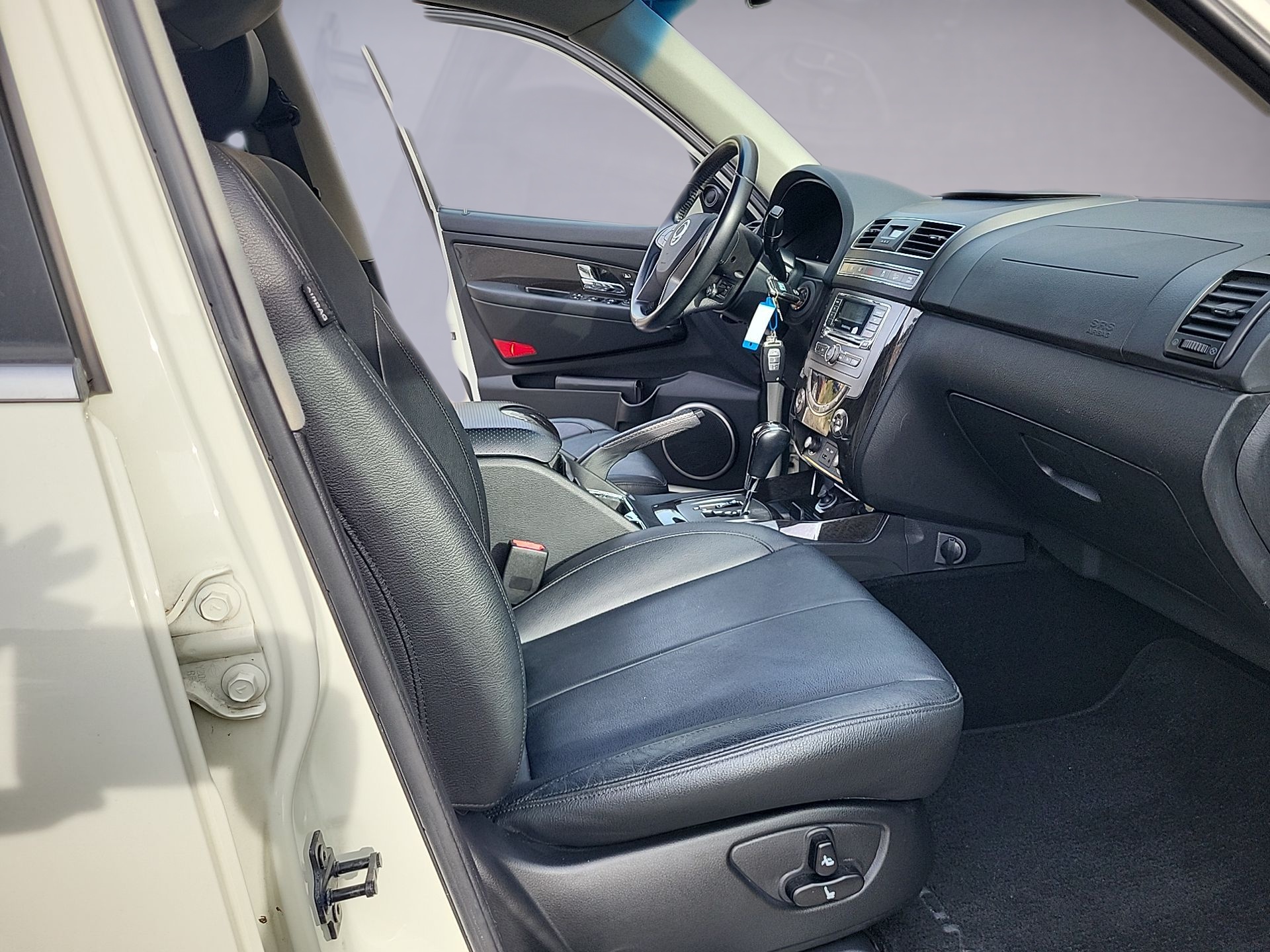 KGM-SsangYong Rexton RX200 e-XDi Sapphire 4WD Automatic-image-13
