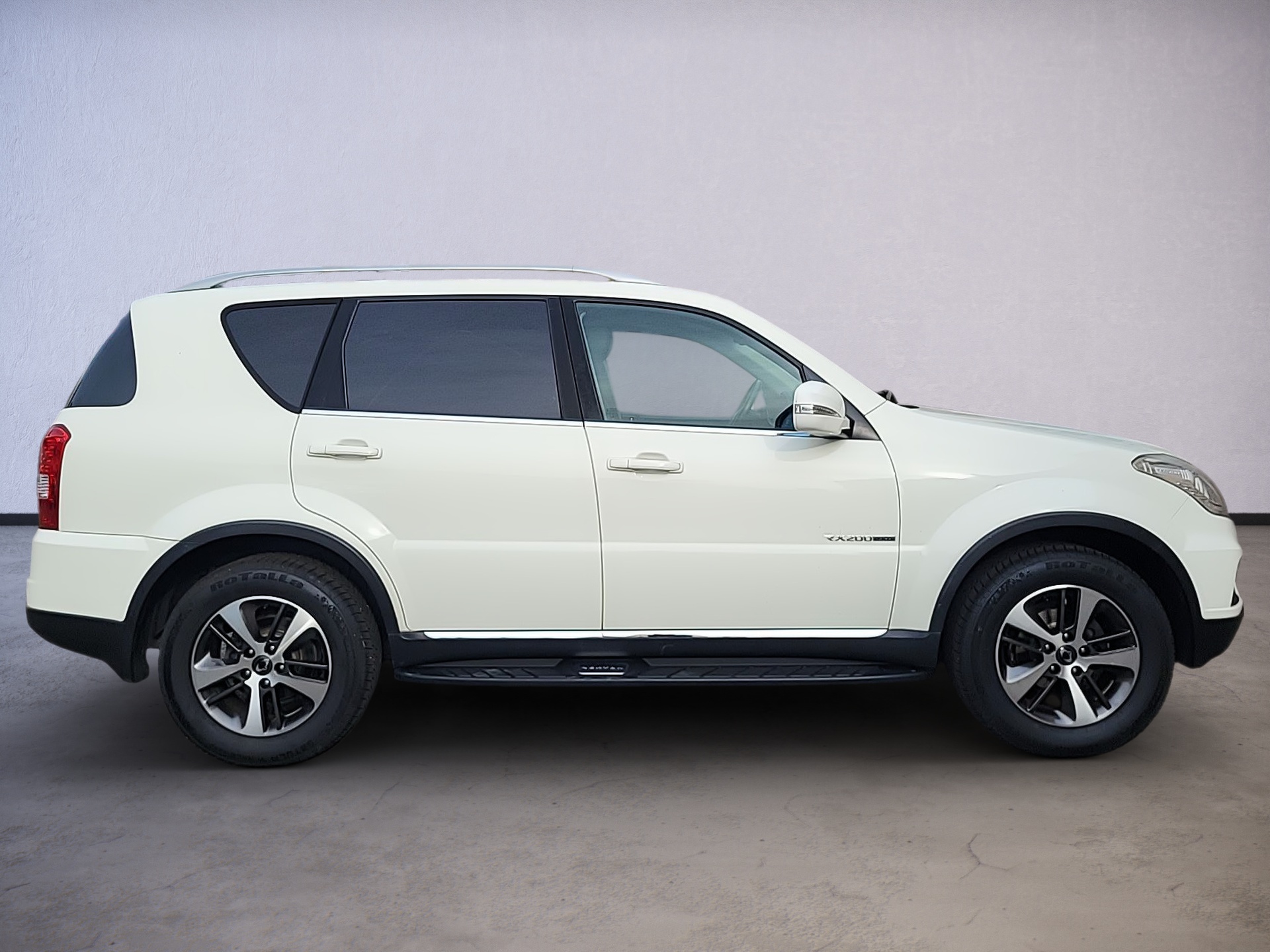 KGM-SsangYong Rexton RX200 e-XDi Sapphire 4WD Automatic-image-3