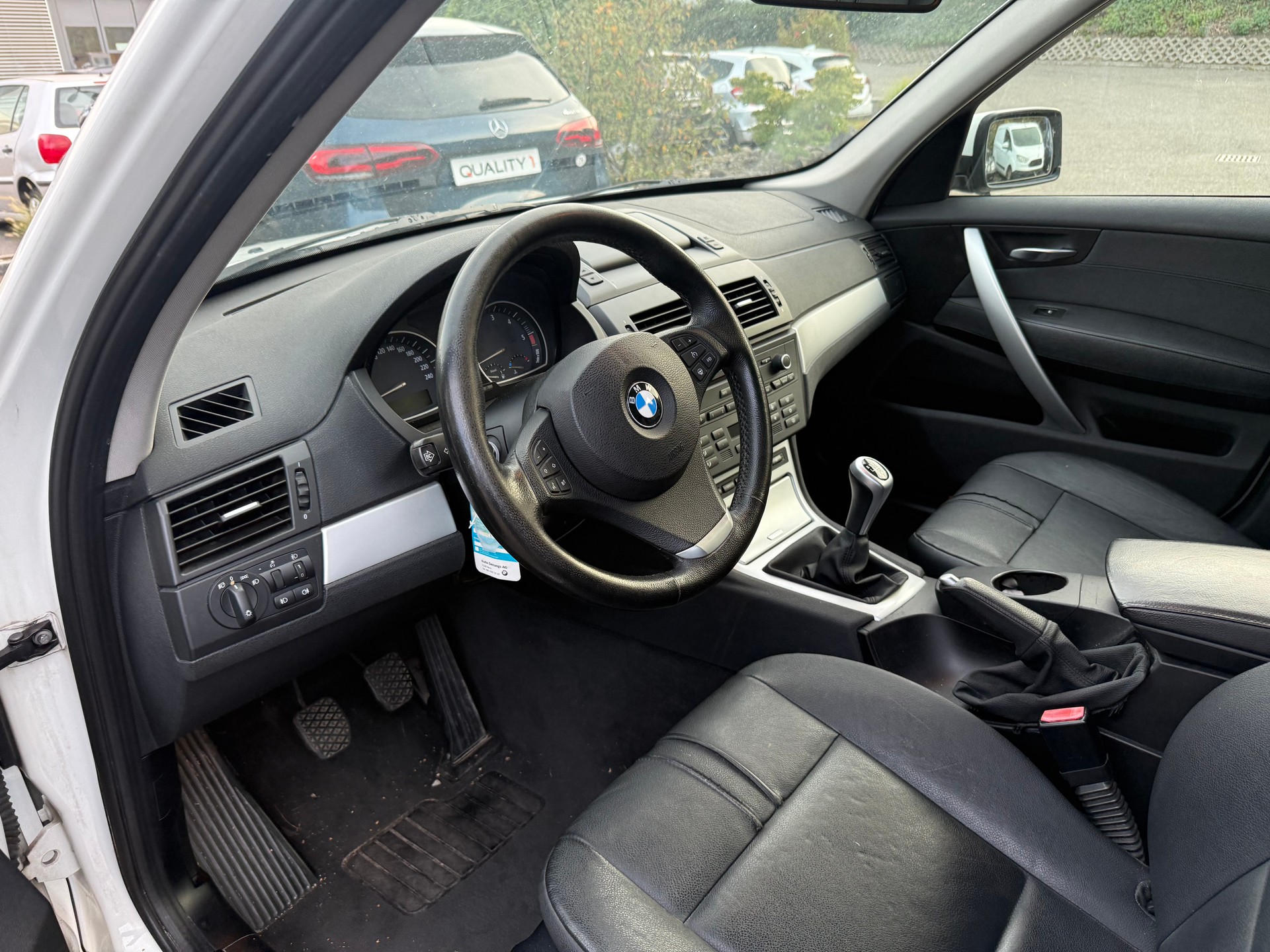 BMW X3 xDrive 20d (2.0d)-image-5
