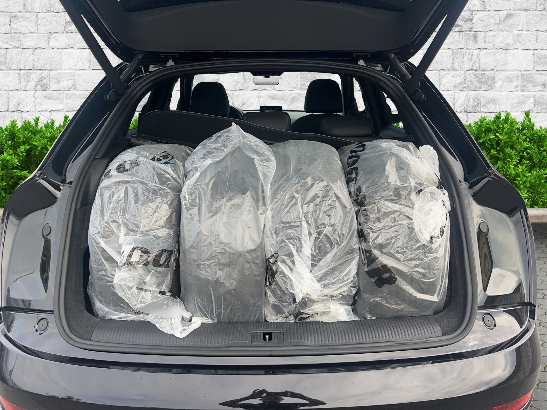 AUDI Q3 1.4 TFSI sport S-tronic-image-14