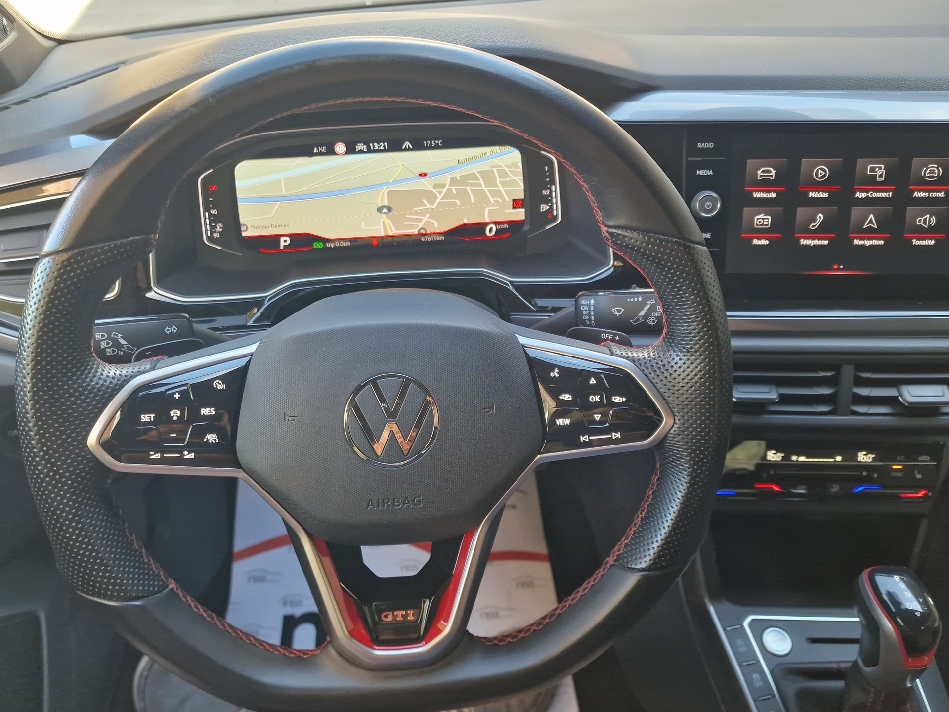 VW Polo 2.0 TSI GTI DSG-image-9