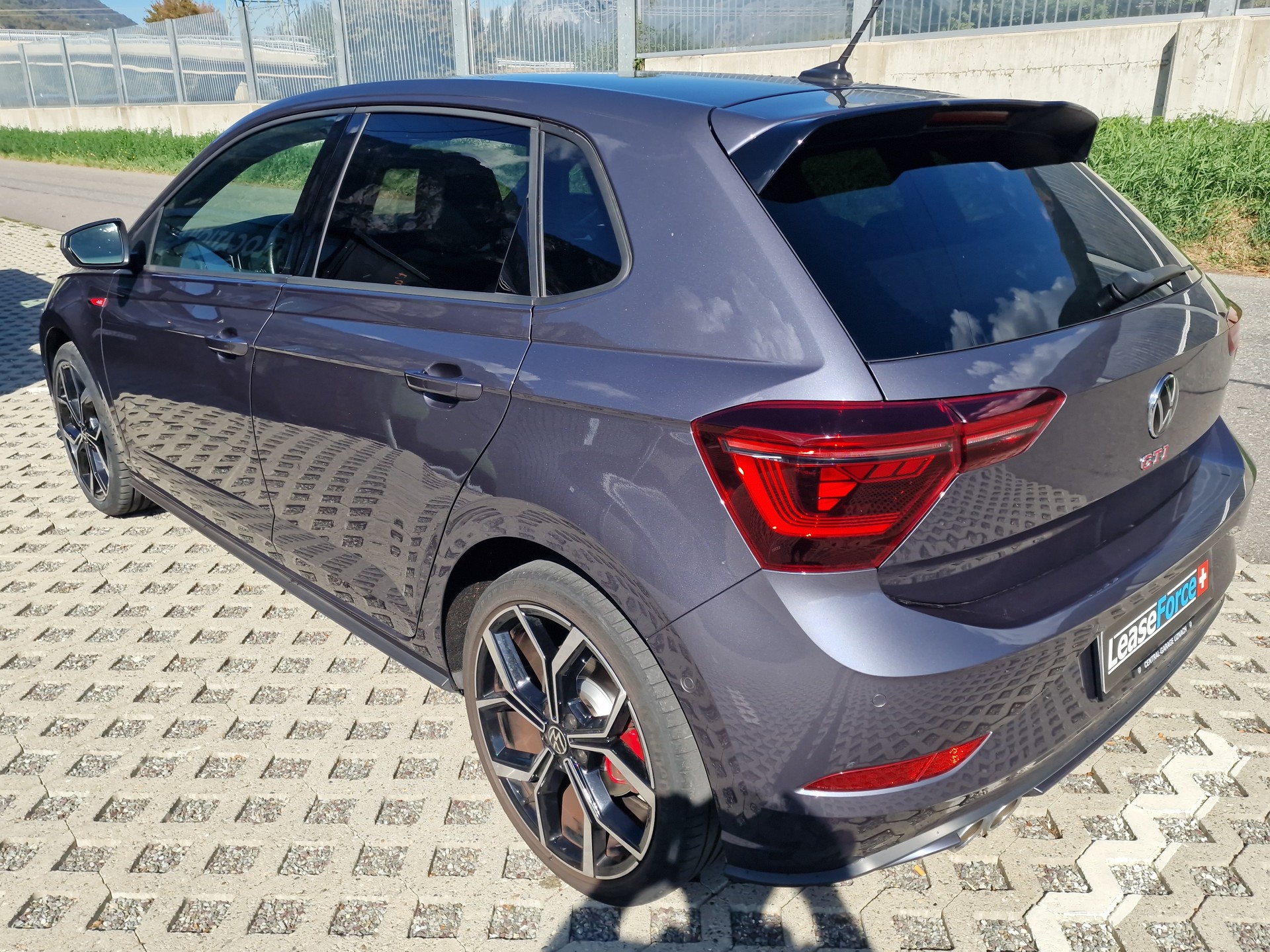 VW Polo 2.0 TSI GTI DSG-image-4