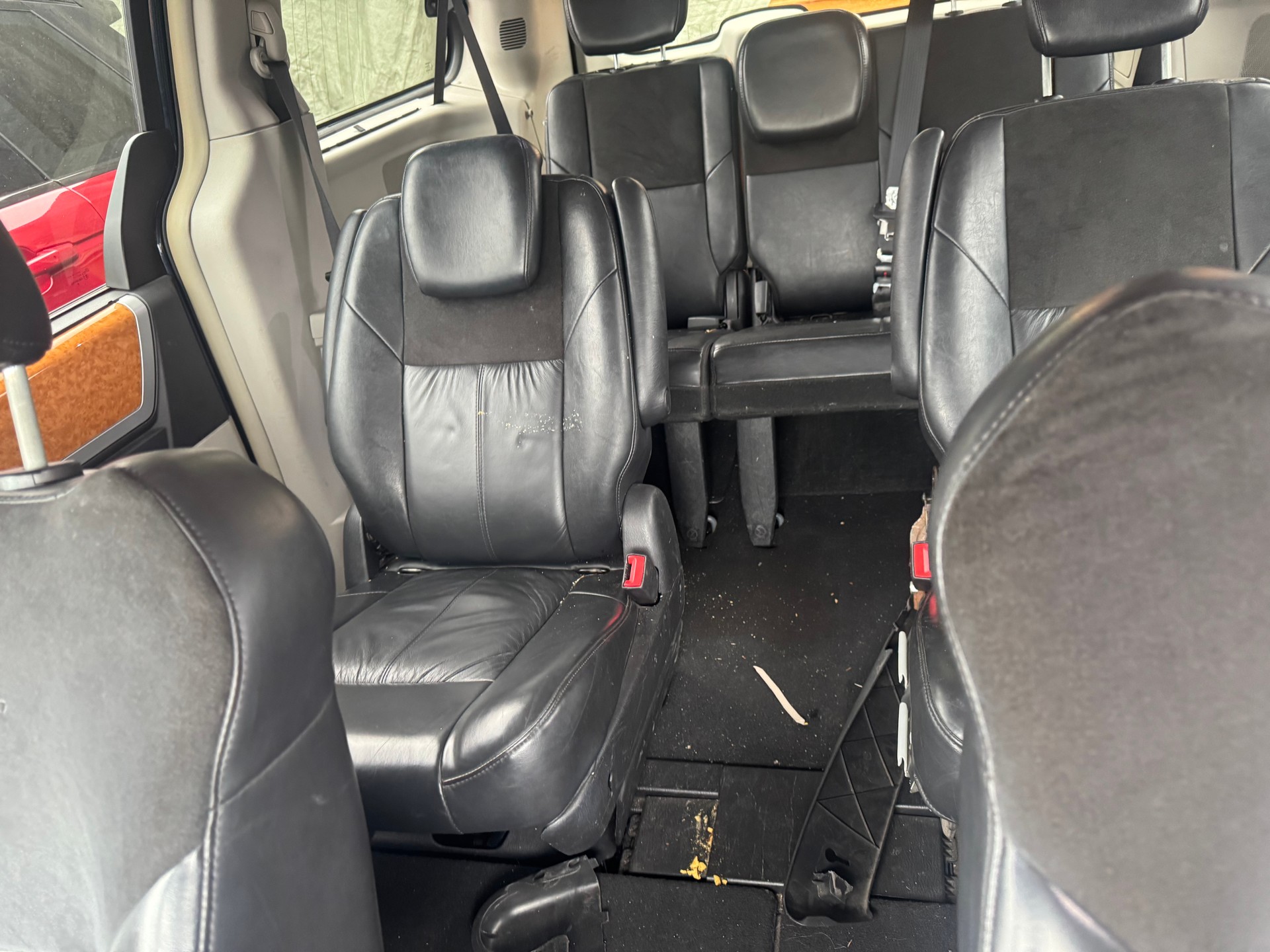CHRYSLER Grand Voyager 2.8 CRD Touring Automatic-image-4